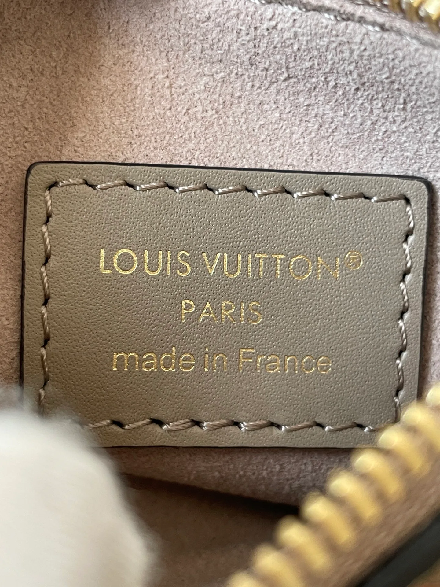 Women's Classic Handbags LOUIS VUITTON 18376554
