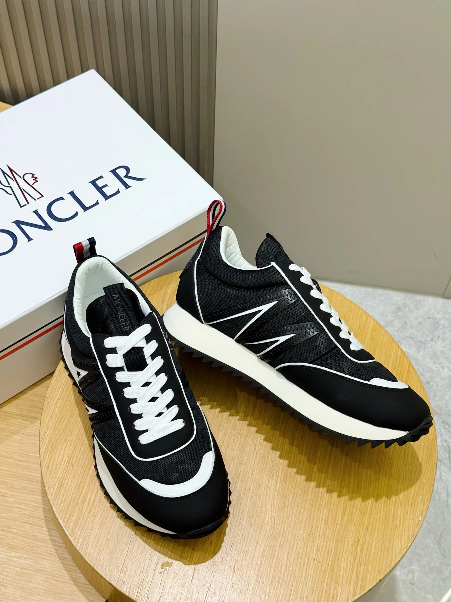 Men's Sneakers MONCLER 18101510