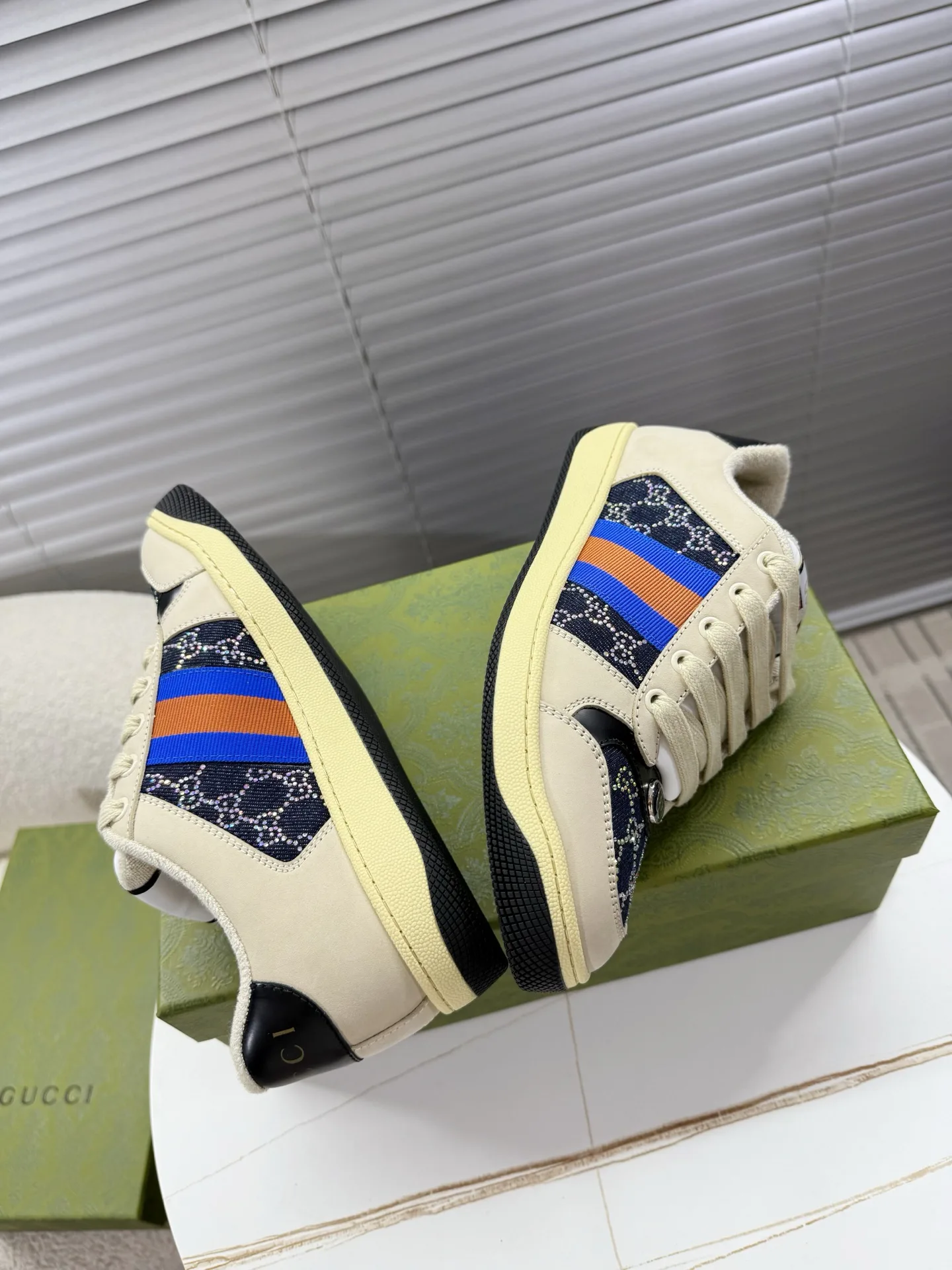 Women's Sneakers GUCCI 17963540