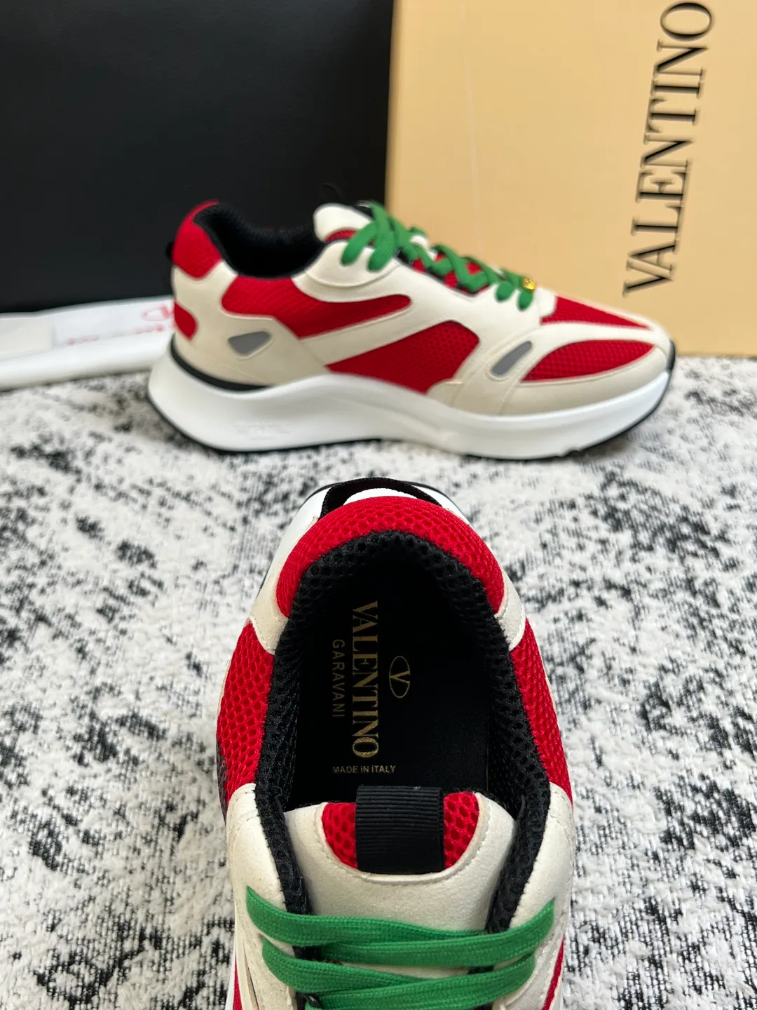 Men's Sneakers VALENTINO 17429901