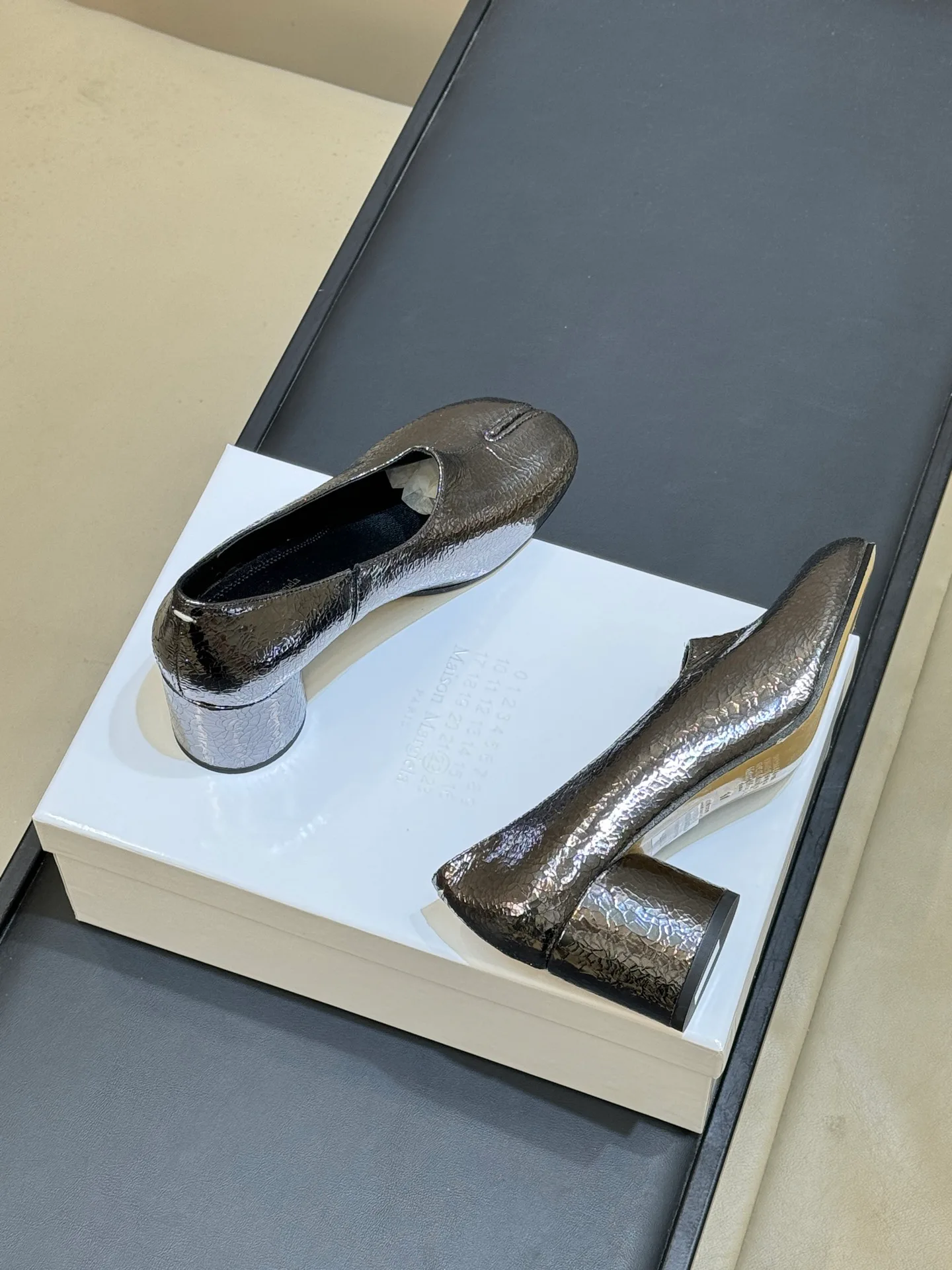 Women's Heels MAISON MARGIELA 18192860