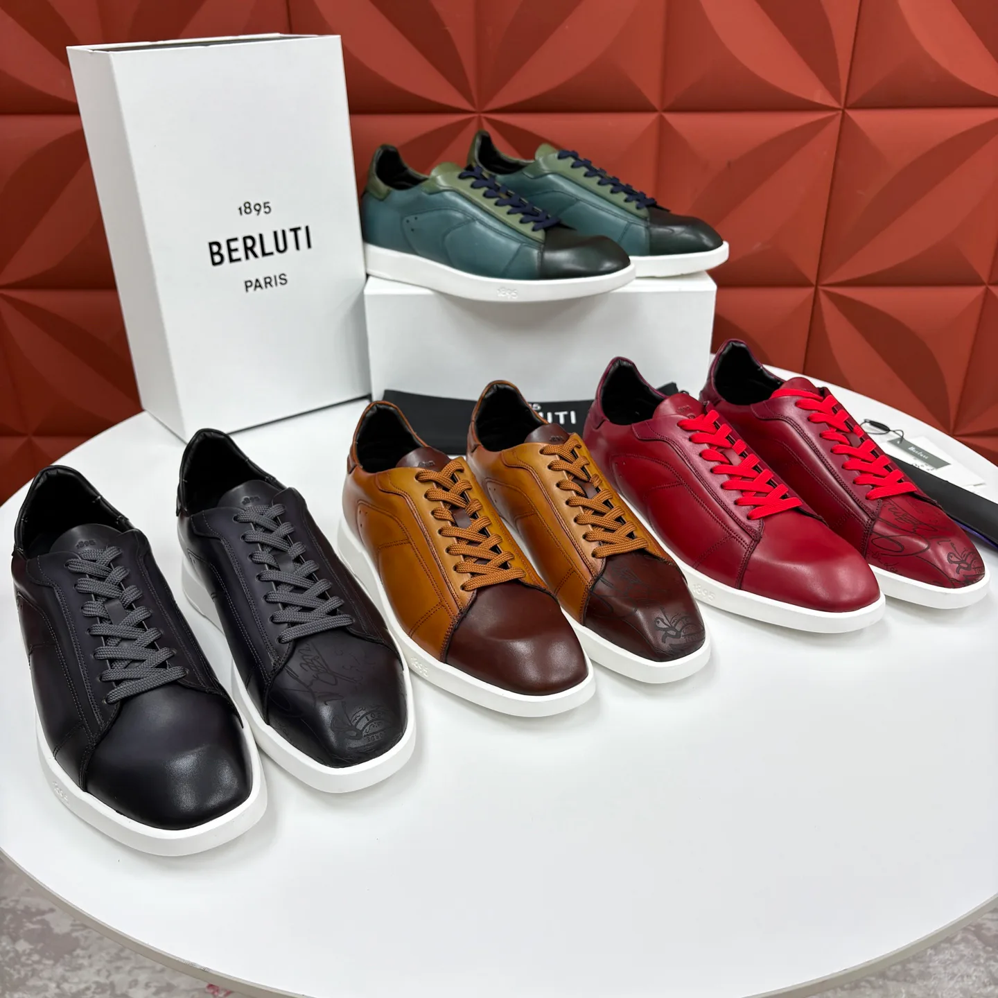 Men's Sneakers BERLUTI 17880685