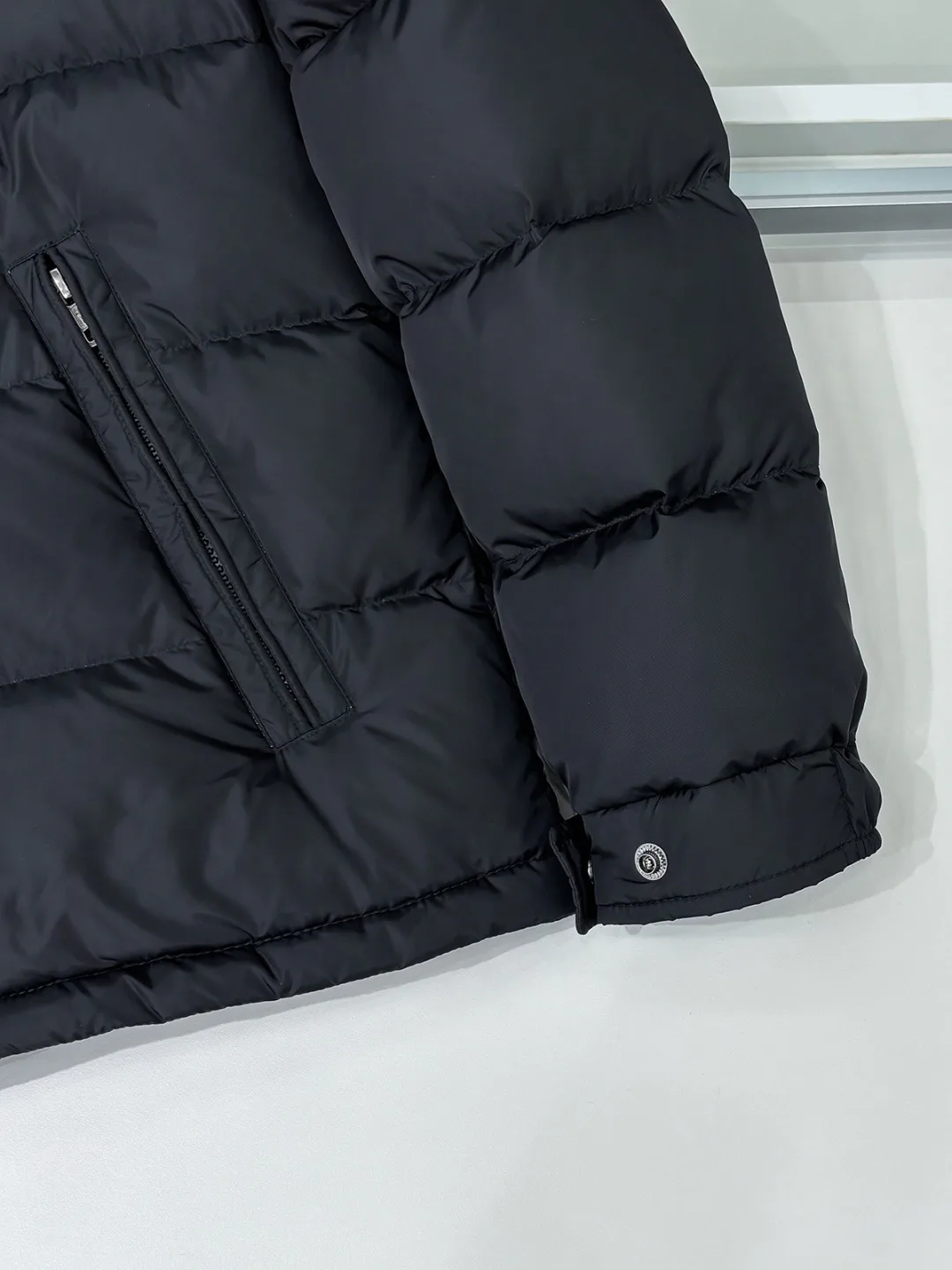 Куртки И Пуховики Мужские Moncler 18596630