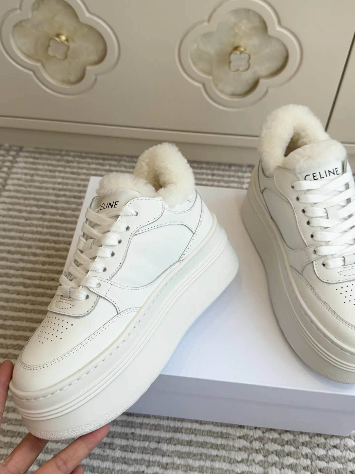Women's Sneakers CELINE 18511658