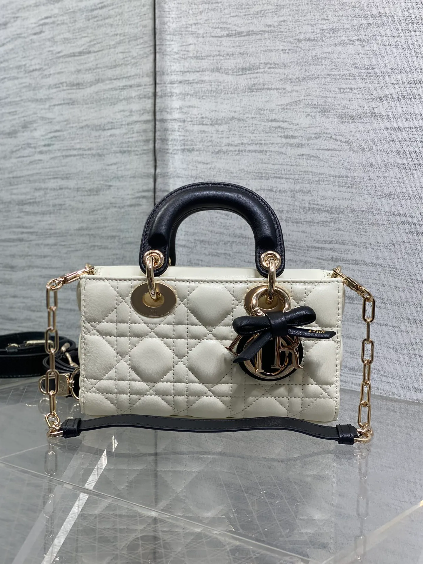 Women's Classic Handbags CHRISTIAN DIOR 18392924