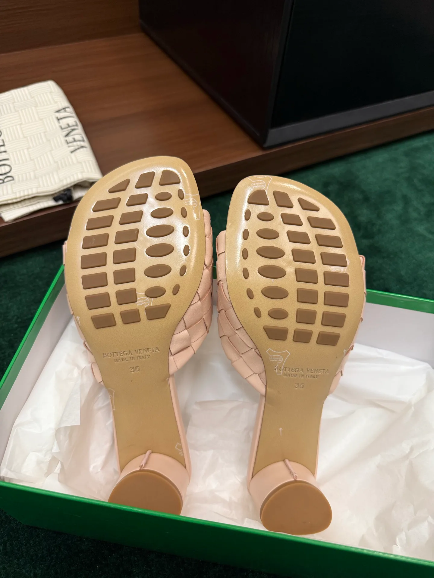 Women's Mules And Clogs BOTTEGA VENETA 17386140