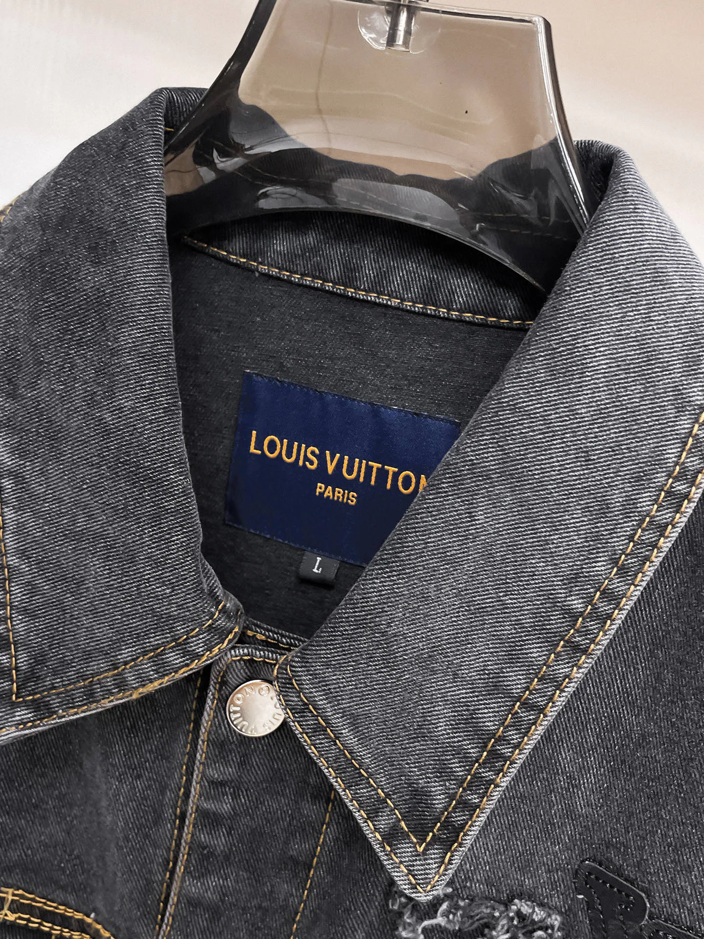 Men's Jackets And Down Jackets LOUIS VUITTON 18197223