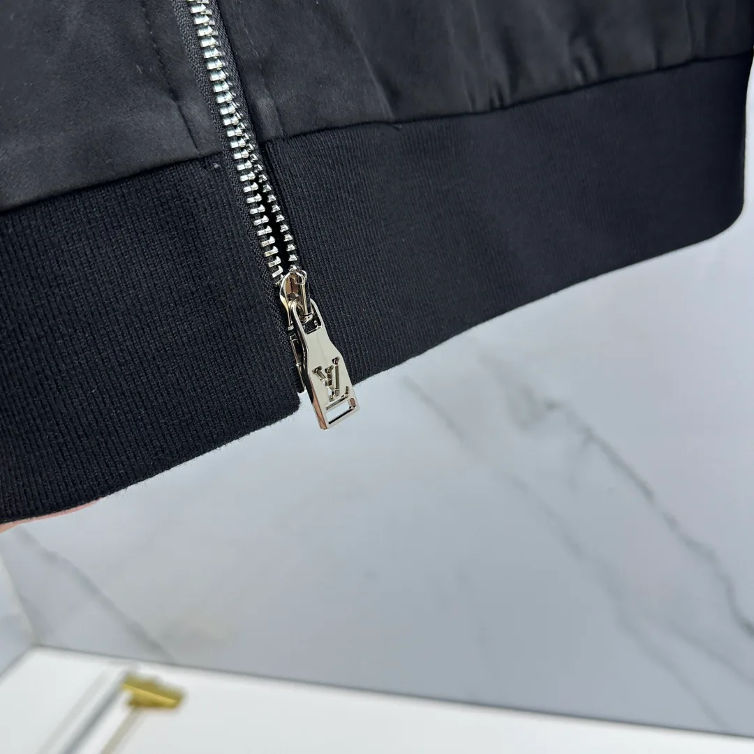 Куртки И Пуховики Мужские Louis Vuitton 18596975
