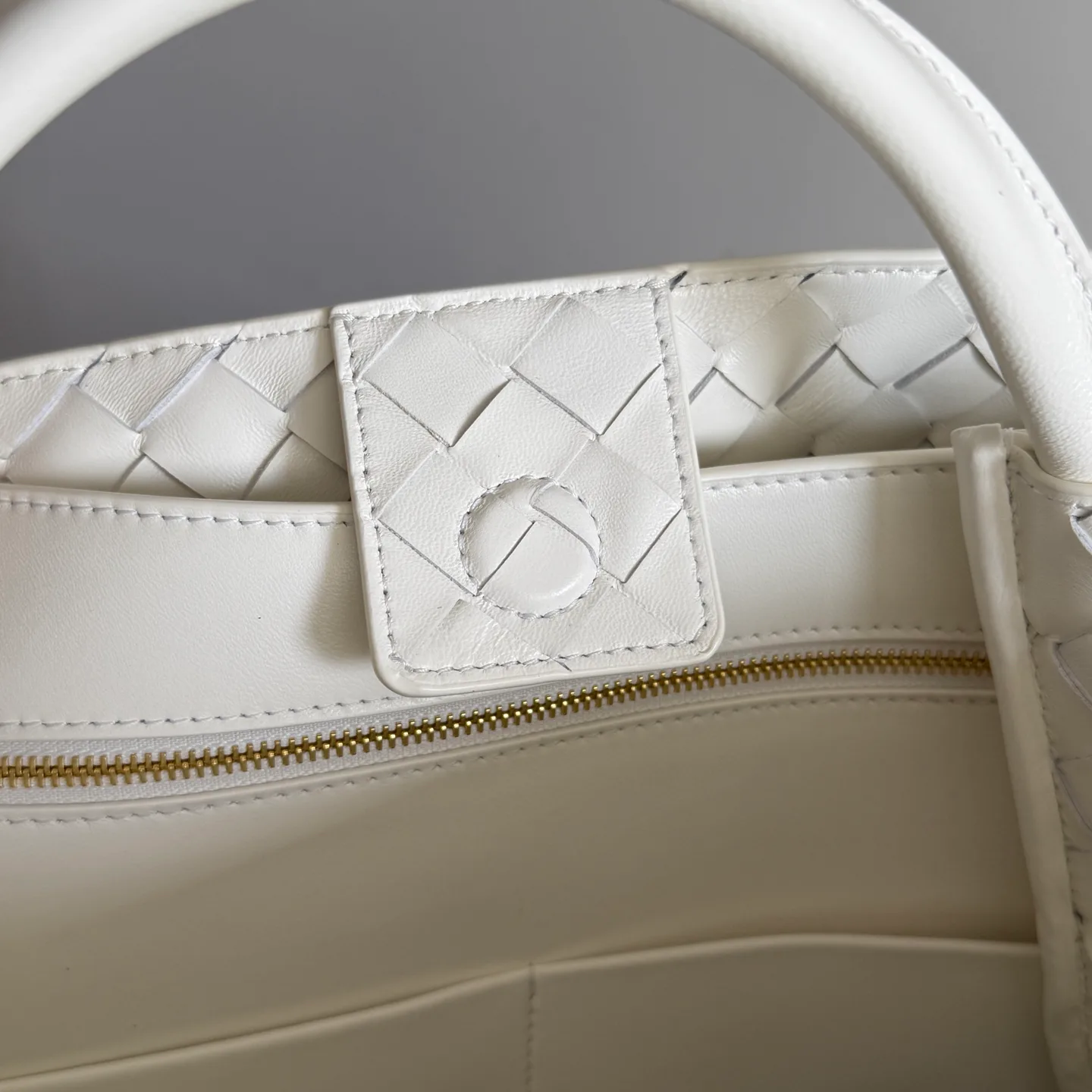 Women's Classic Handbags BOTTEGA VENETA 17934582