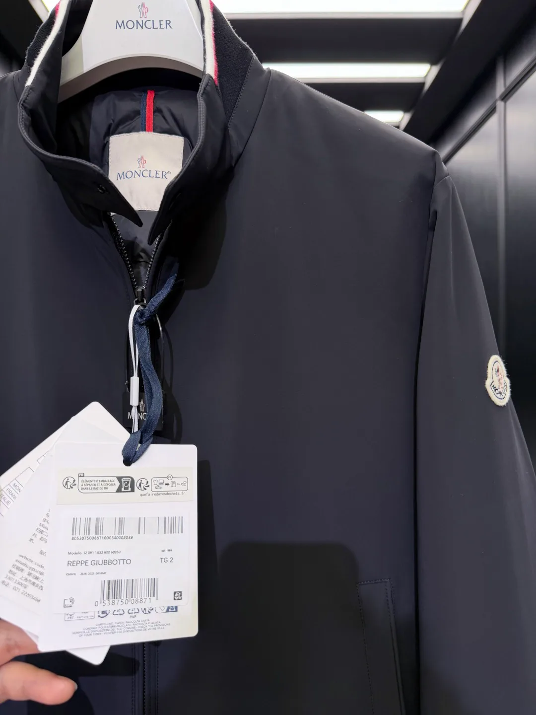 Куртки И Пуховики Мужские Moncler 18596198
