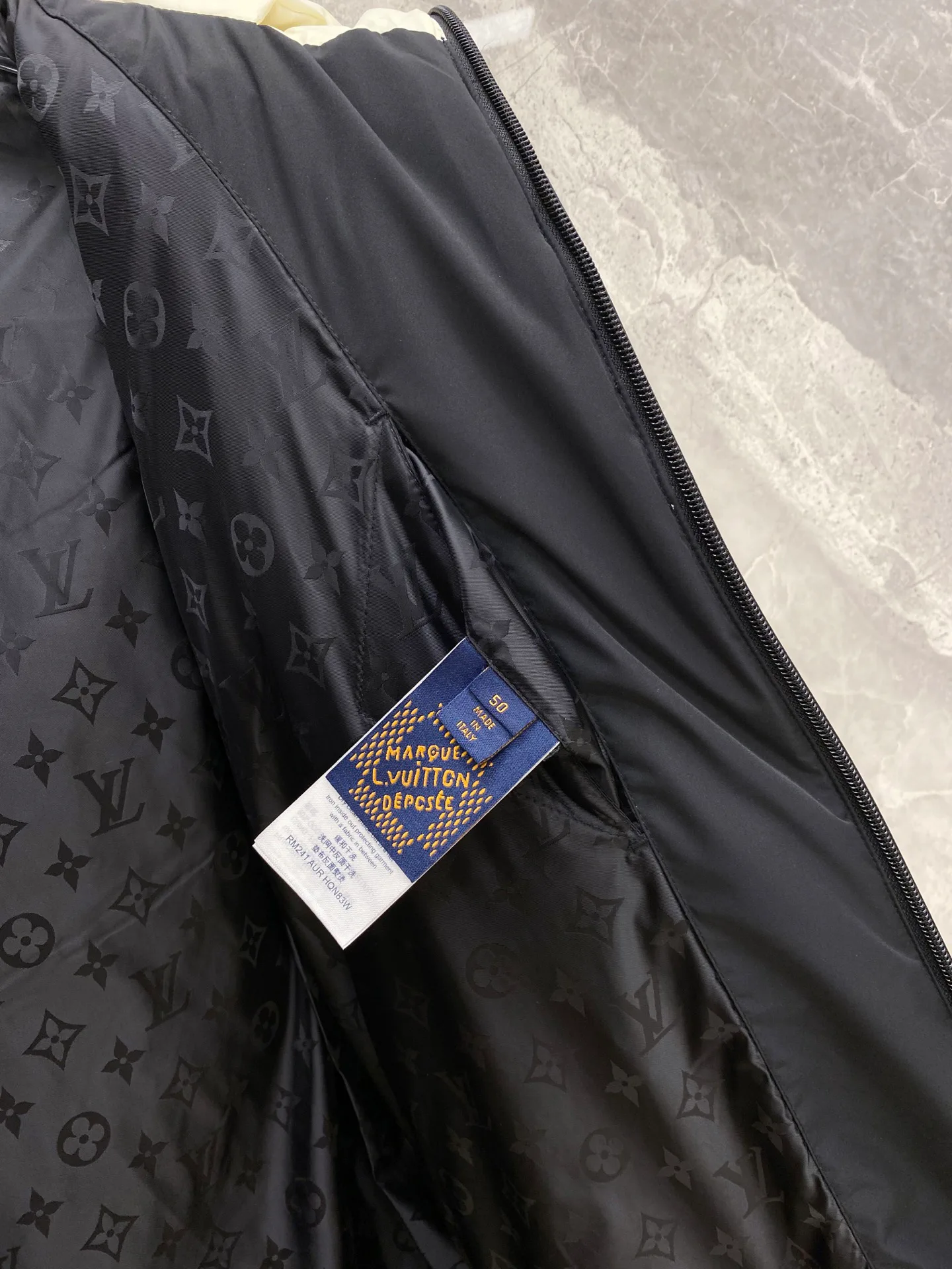 Куртки И Пуховики Мужские Louis Vuitton 18596300