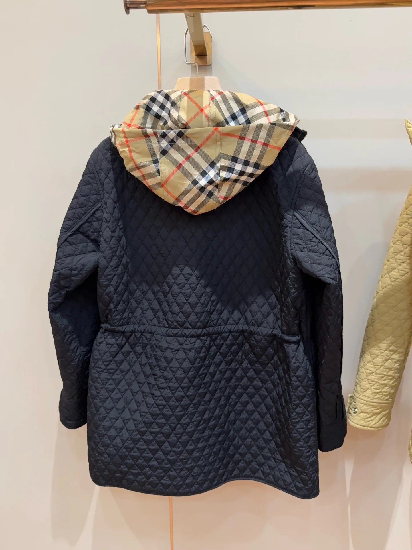 Women's Jackets And Down Jackets BURBERRY 18206344