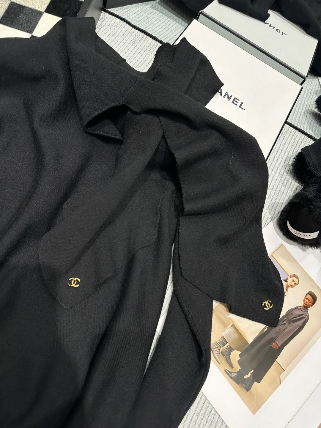 Women's Jumpers And Sweaters CHANEL 18138049