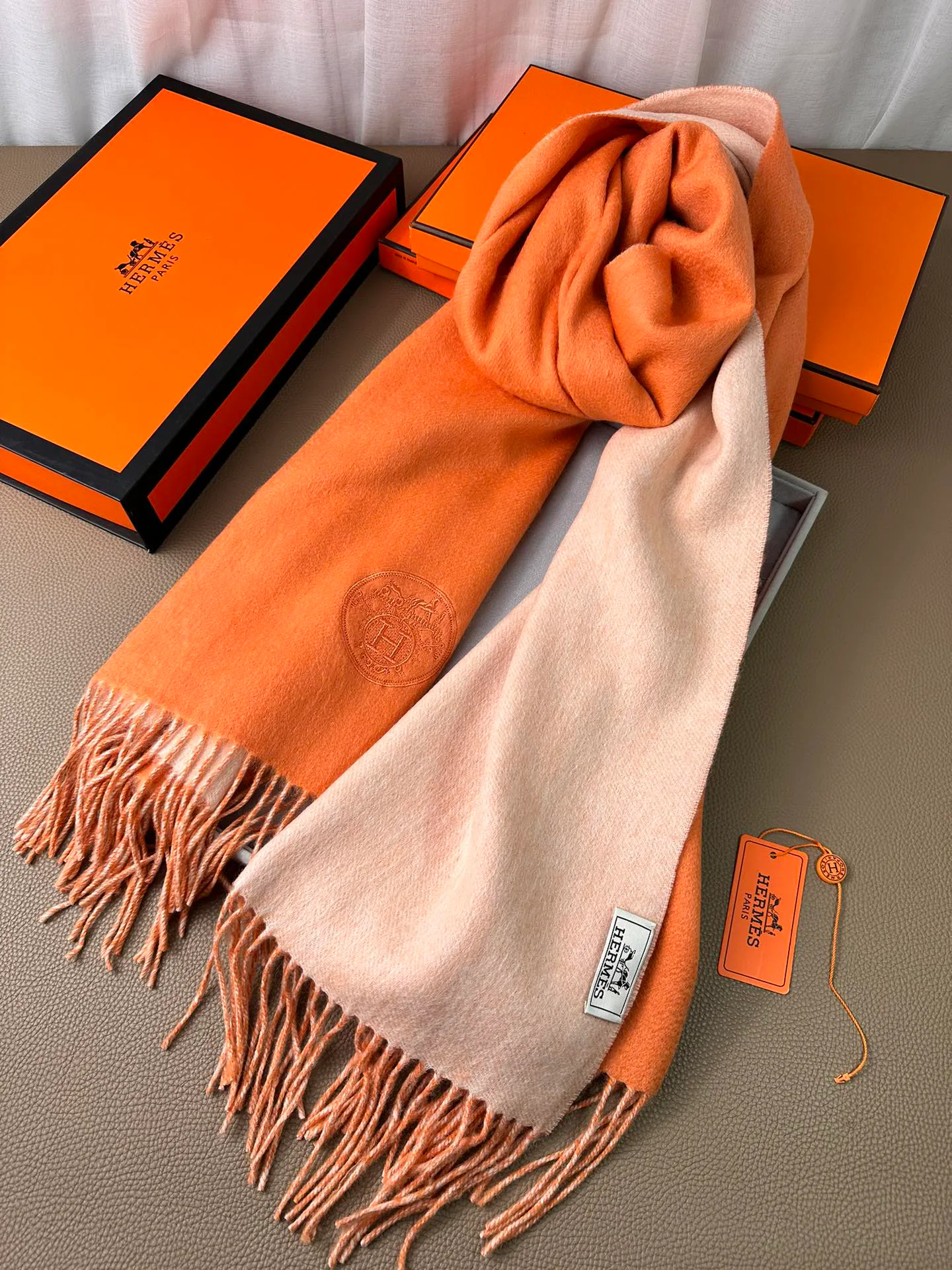 Scarves HERMES 18105097