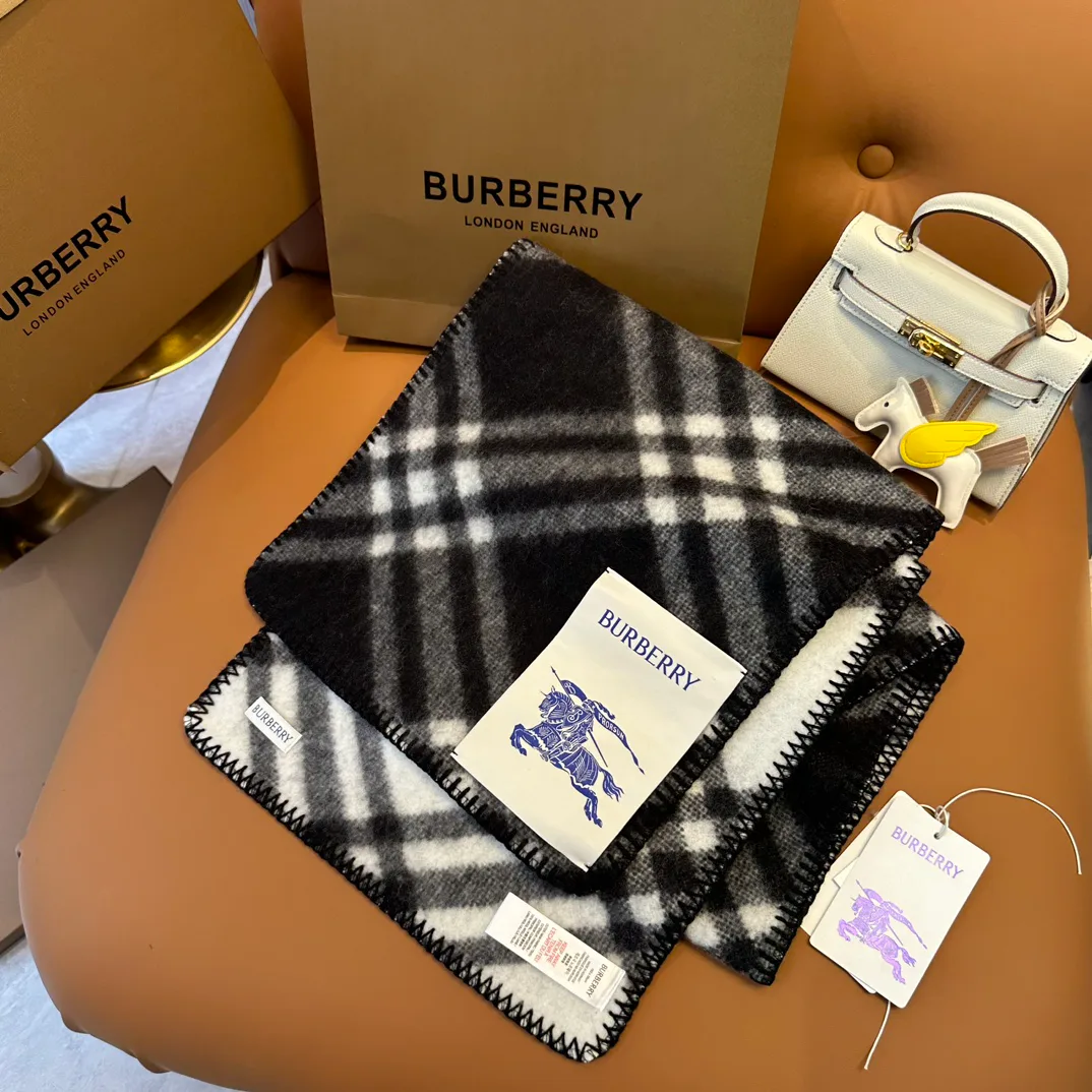 Scarves BURBERRY 18401215