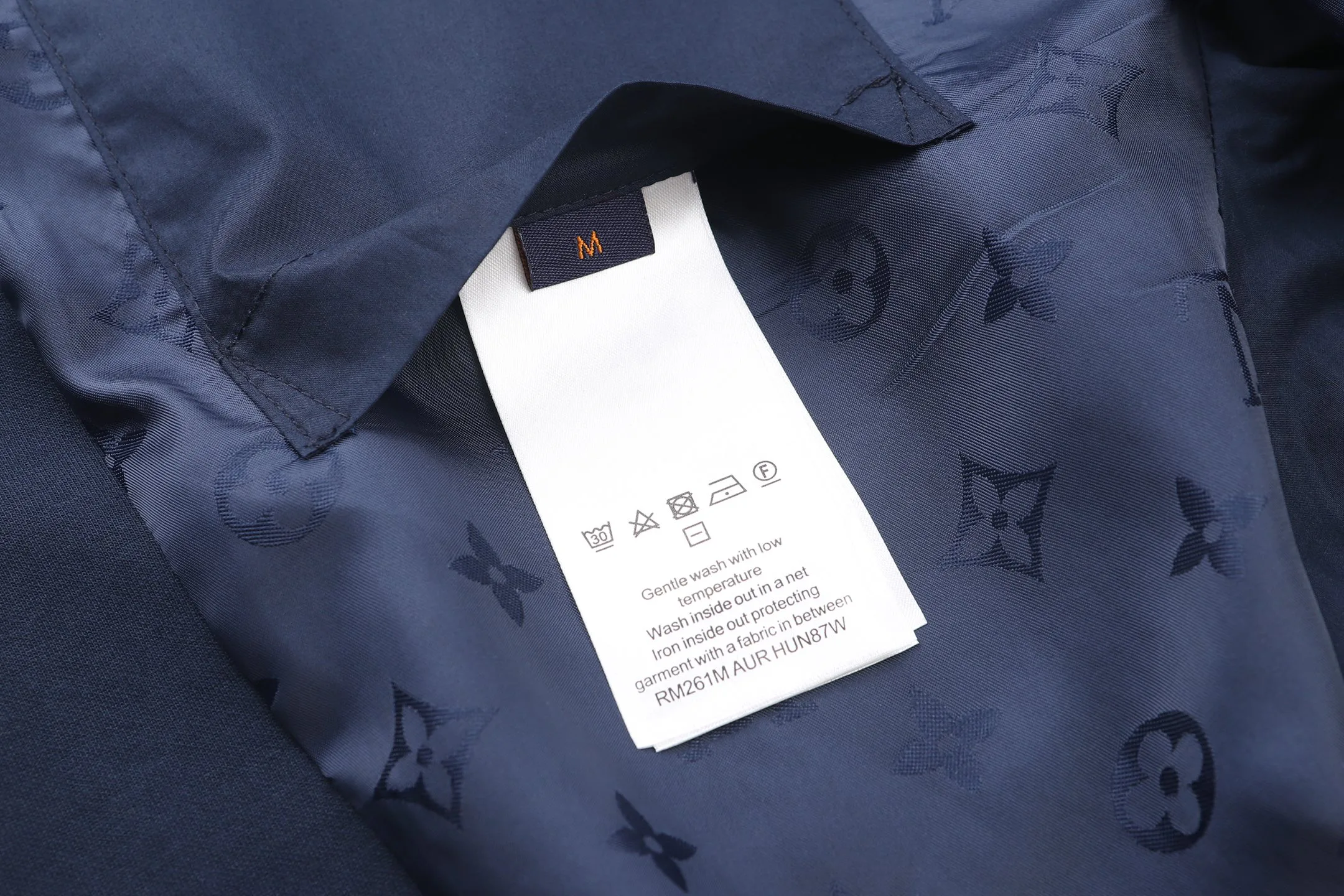 Men's Jackets And Down Jackets LOUIS VUITTON 18073908