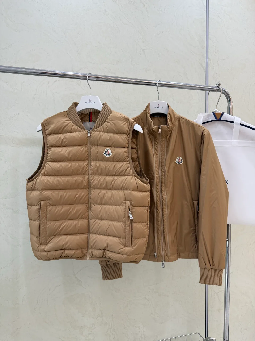 Men's Jackets And Down Jackets MONCLER 18507134