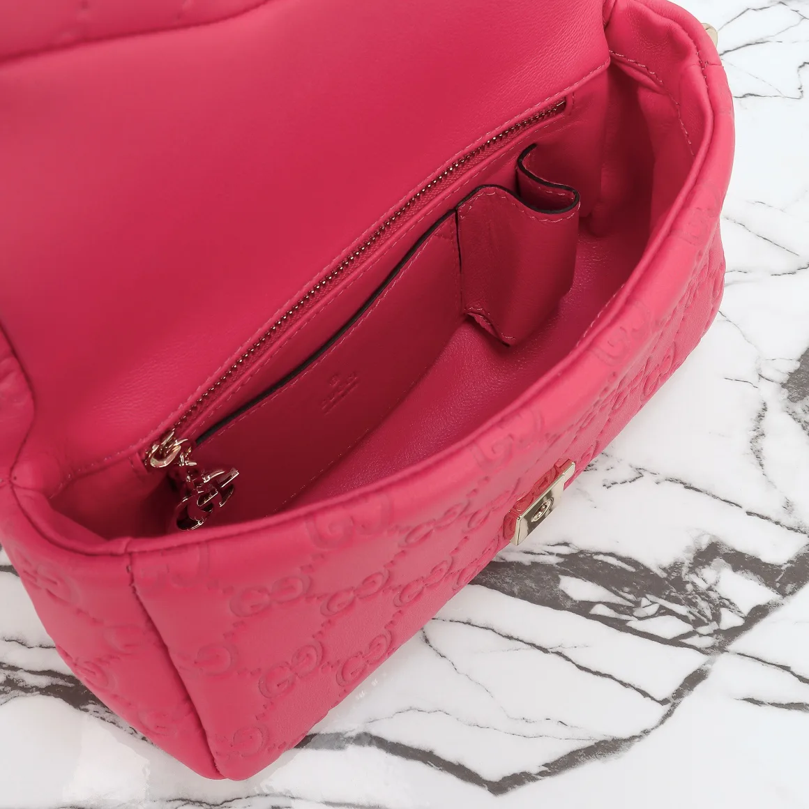 Women's Classic Handbags GUCCI 18210717