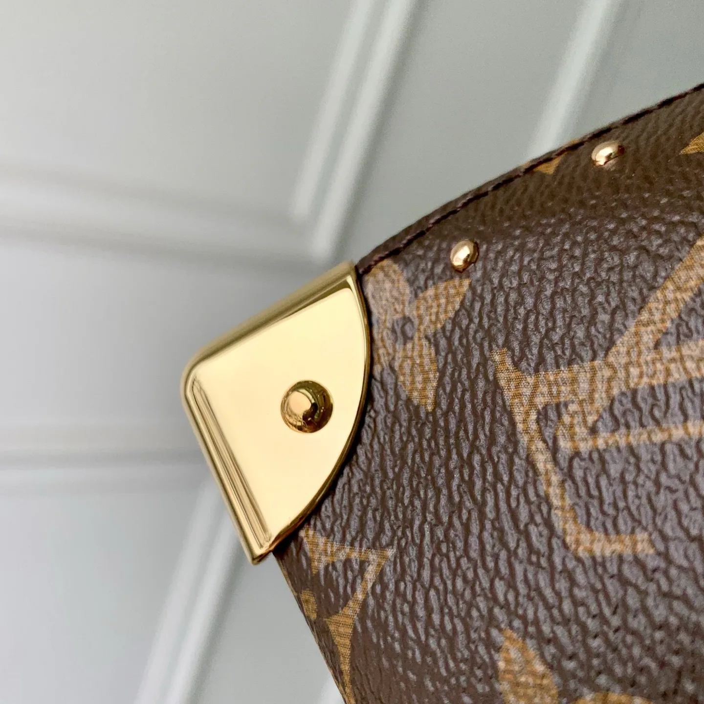 Women's Classic Handbags LOUIS VUITTON 17387282