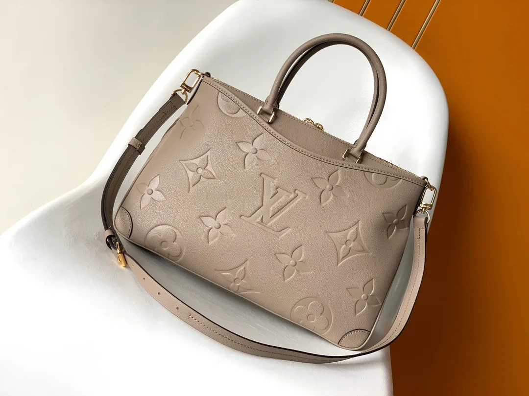 Women's Classic Handbags LOUIS VUITTON 17949192