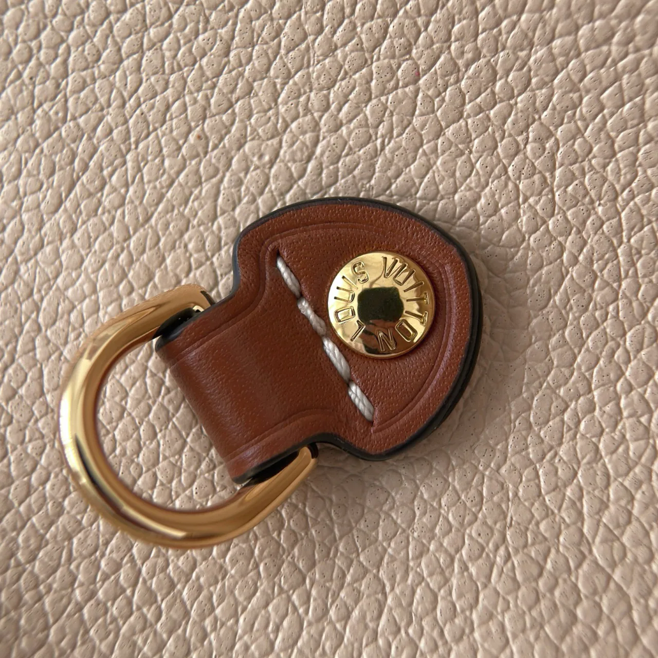 Women's Classic Handbags LOUIS VUITTON 17825444