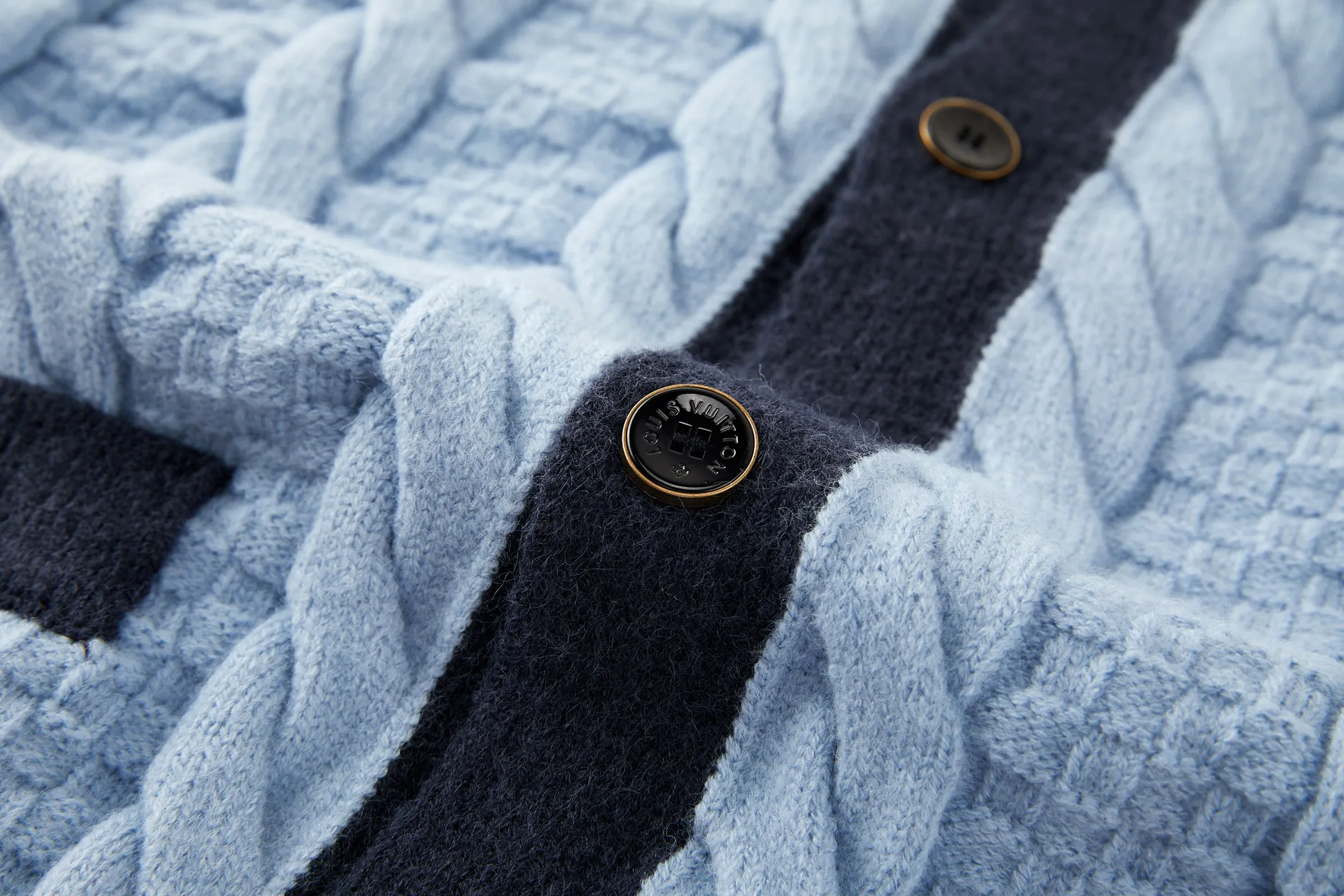 Women's Jumpers And Sweaters LOUIS VUITTON 18237043