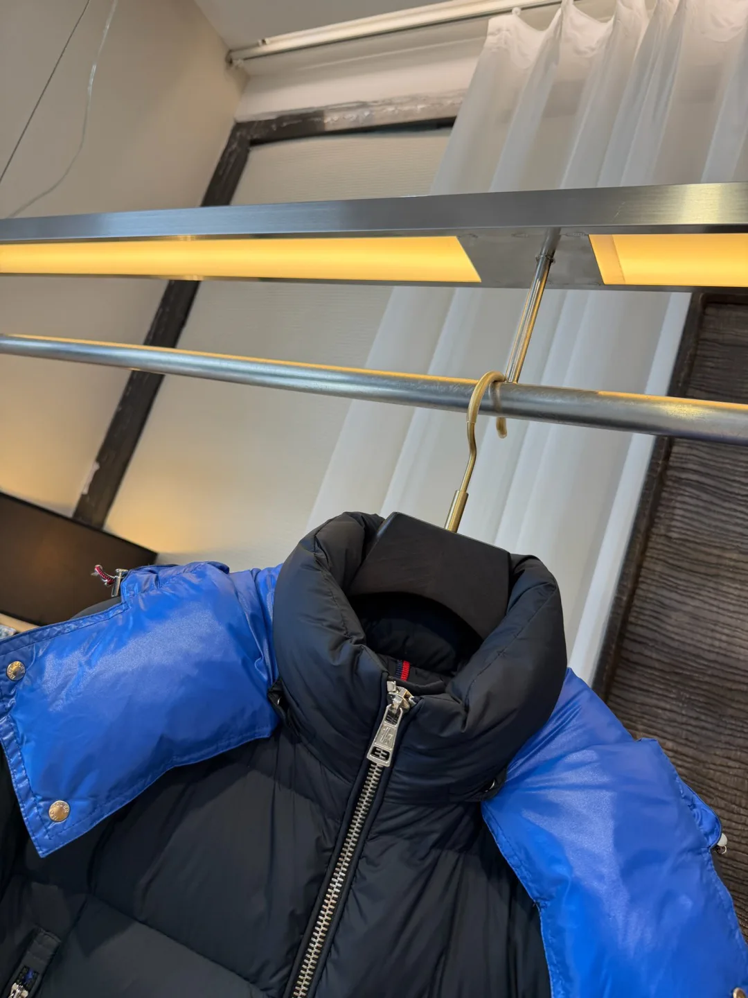 Men's Jackets And Down Jackets MONCLER 17863332