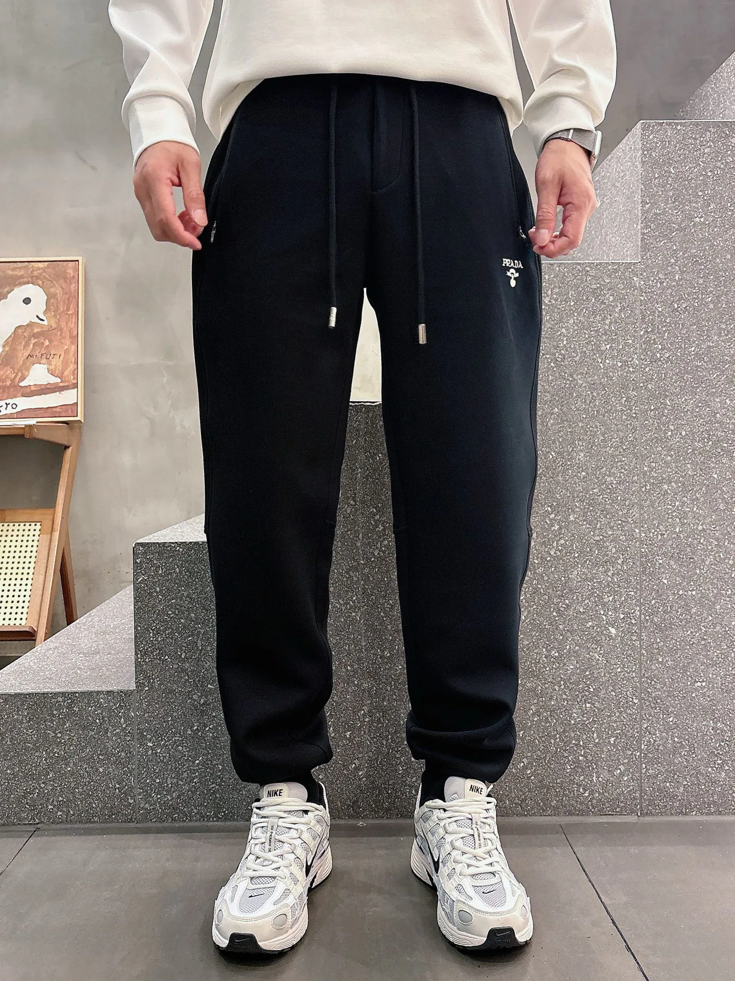 Брюки Мужские Prada 18596836