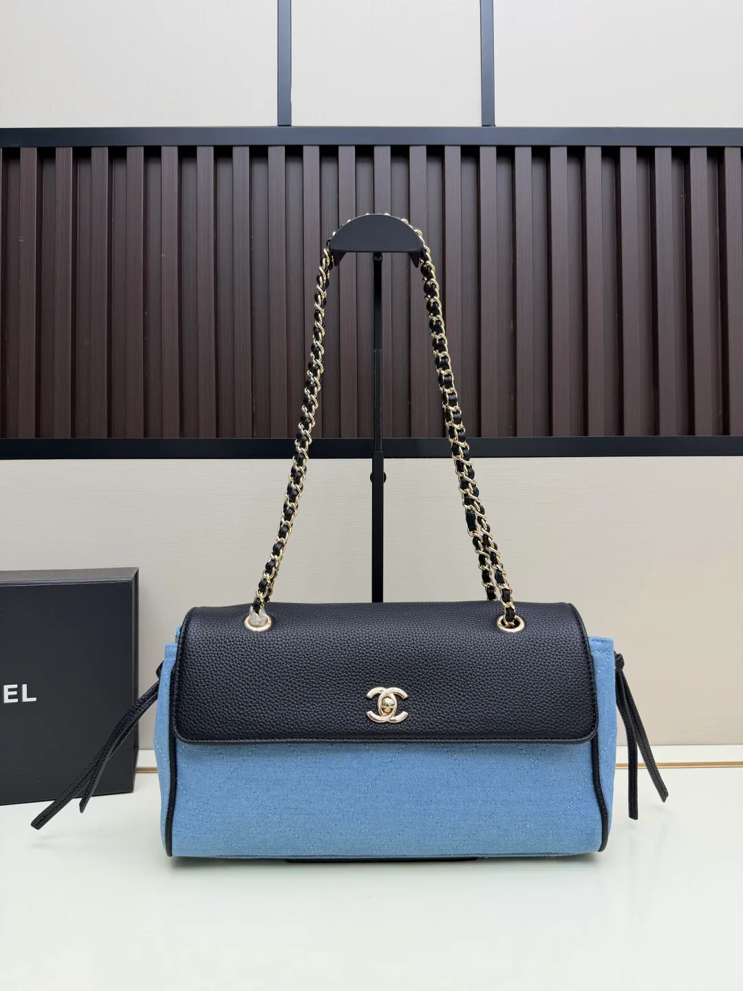 Women's Classic Handbags CHANEL 17904067