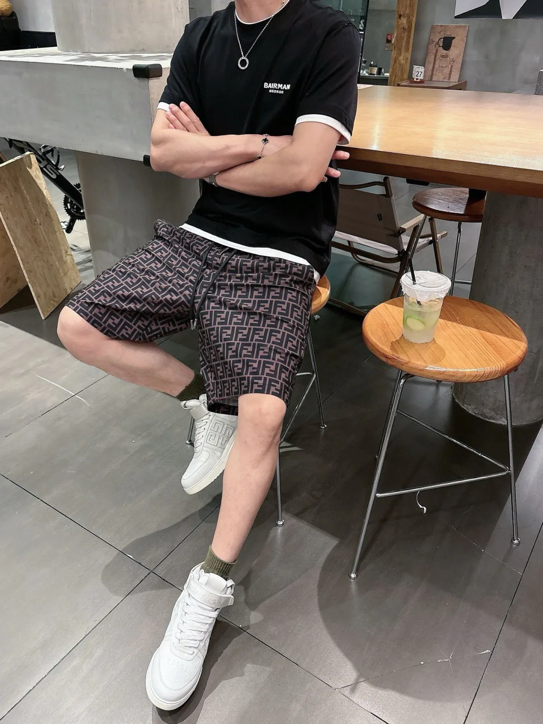 Men's Shorts FENDI 17468340