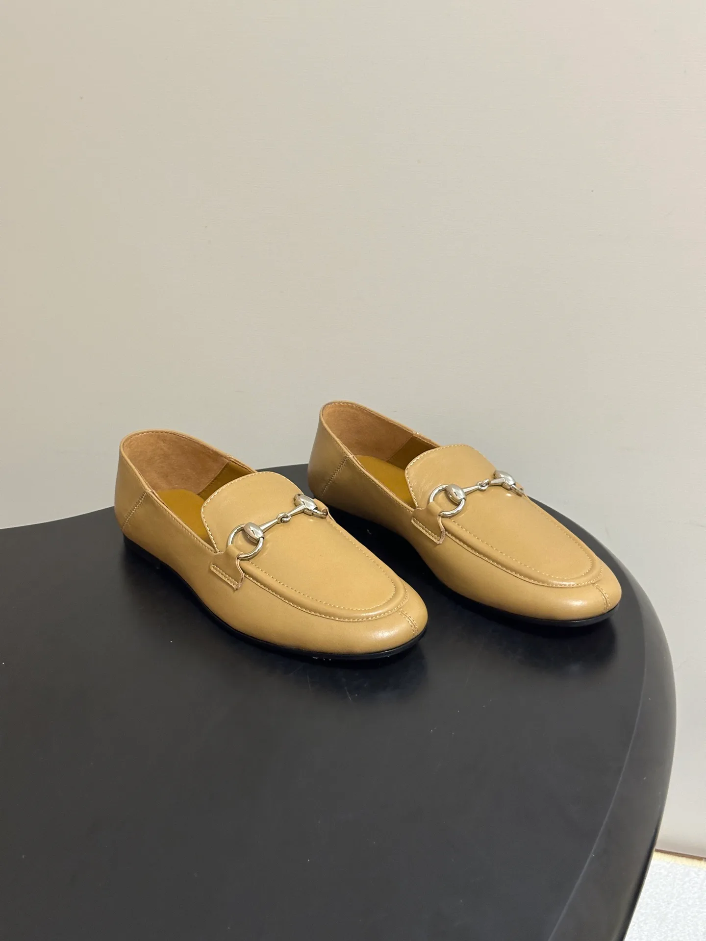 Women's Loafers And Moccasins GUCCI 18049746