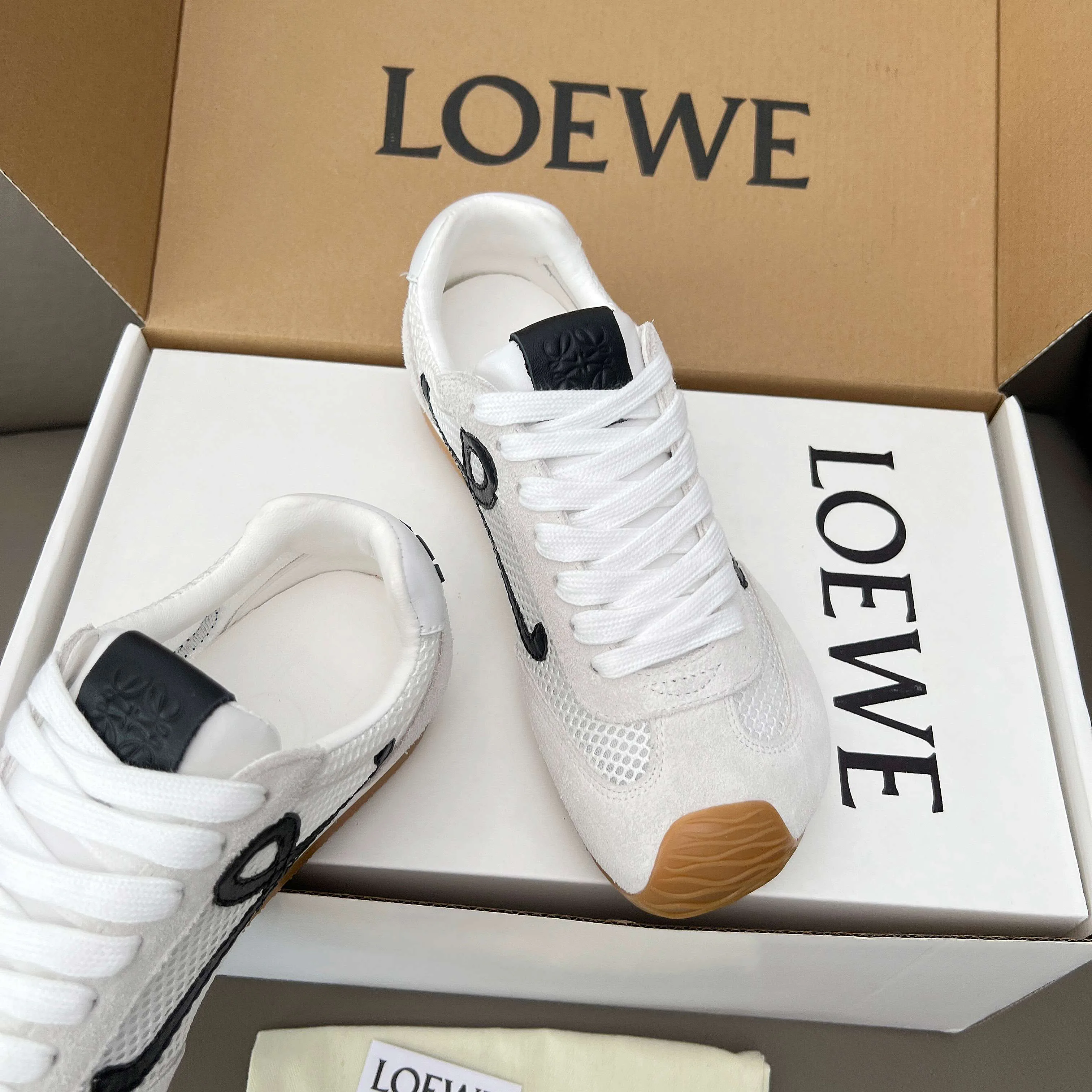 Women's Sneakers LOEWE 18011186