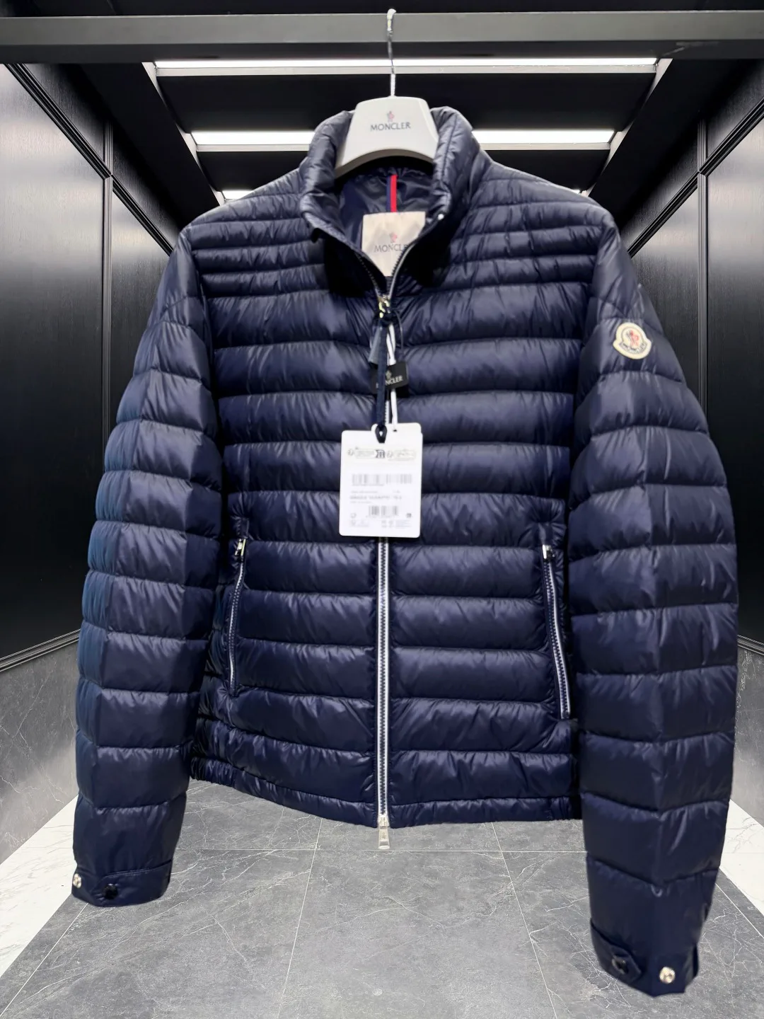 Men's Jackets And Down Jackets MONCLER 18007931