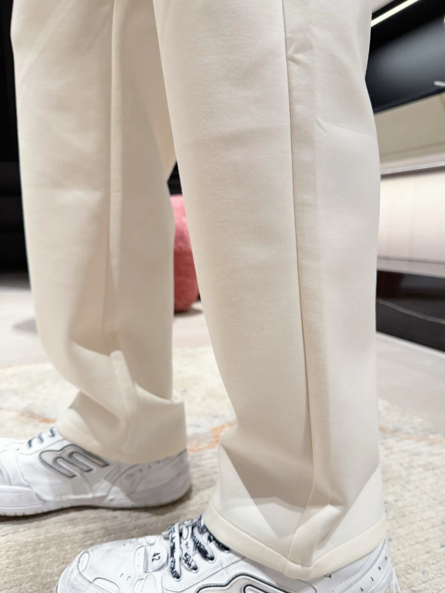 Men's Trousers LOUIS VUITTON 18499751