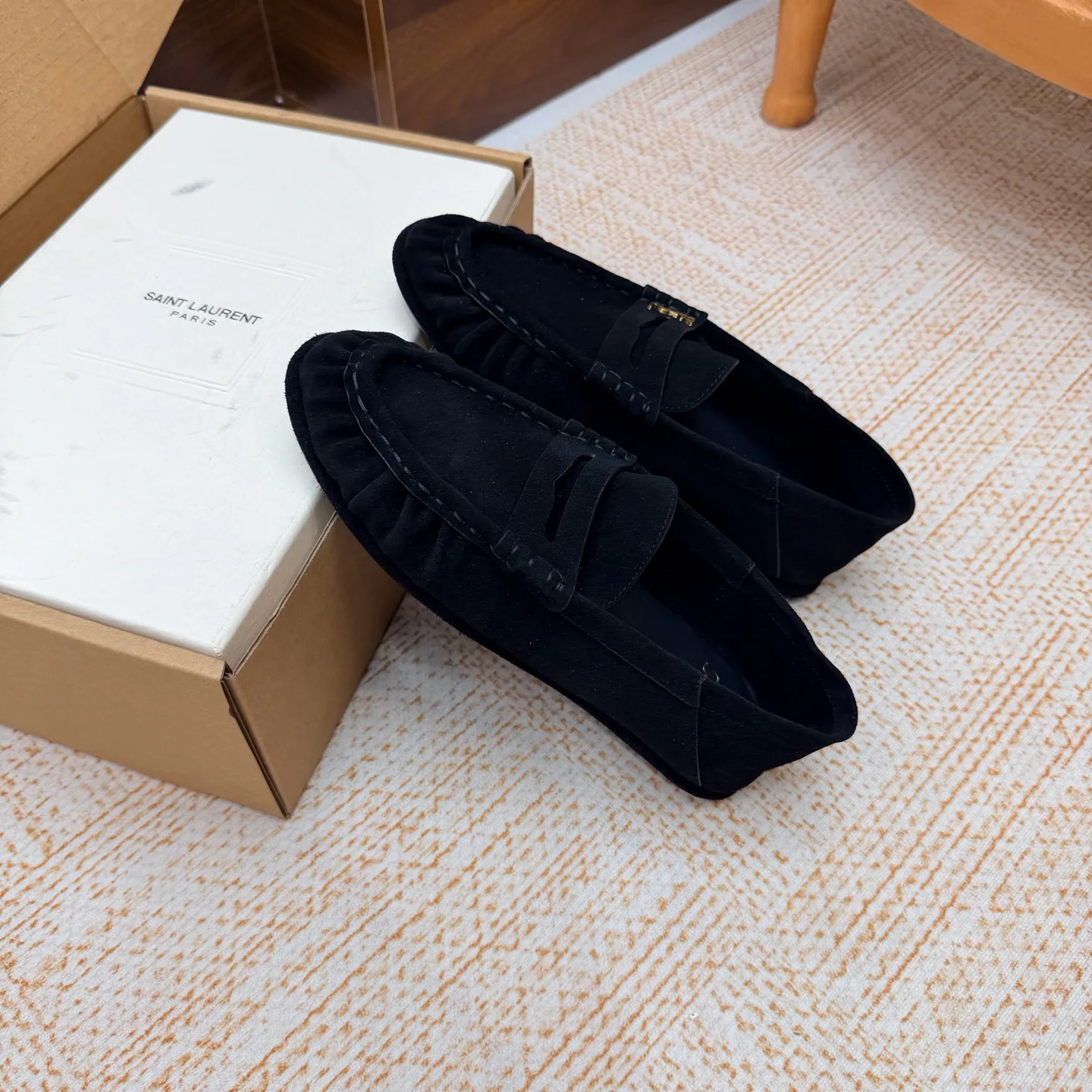 Women's Loafers And Moccasins SAINT LAURENT 18104179