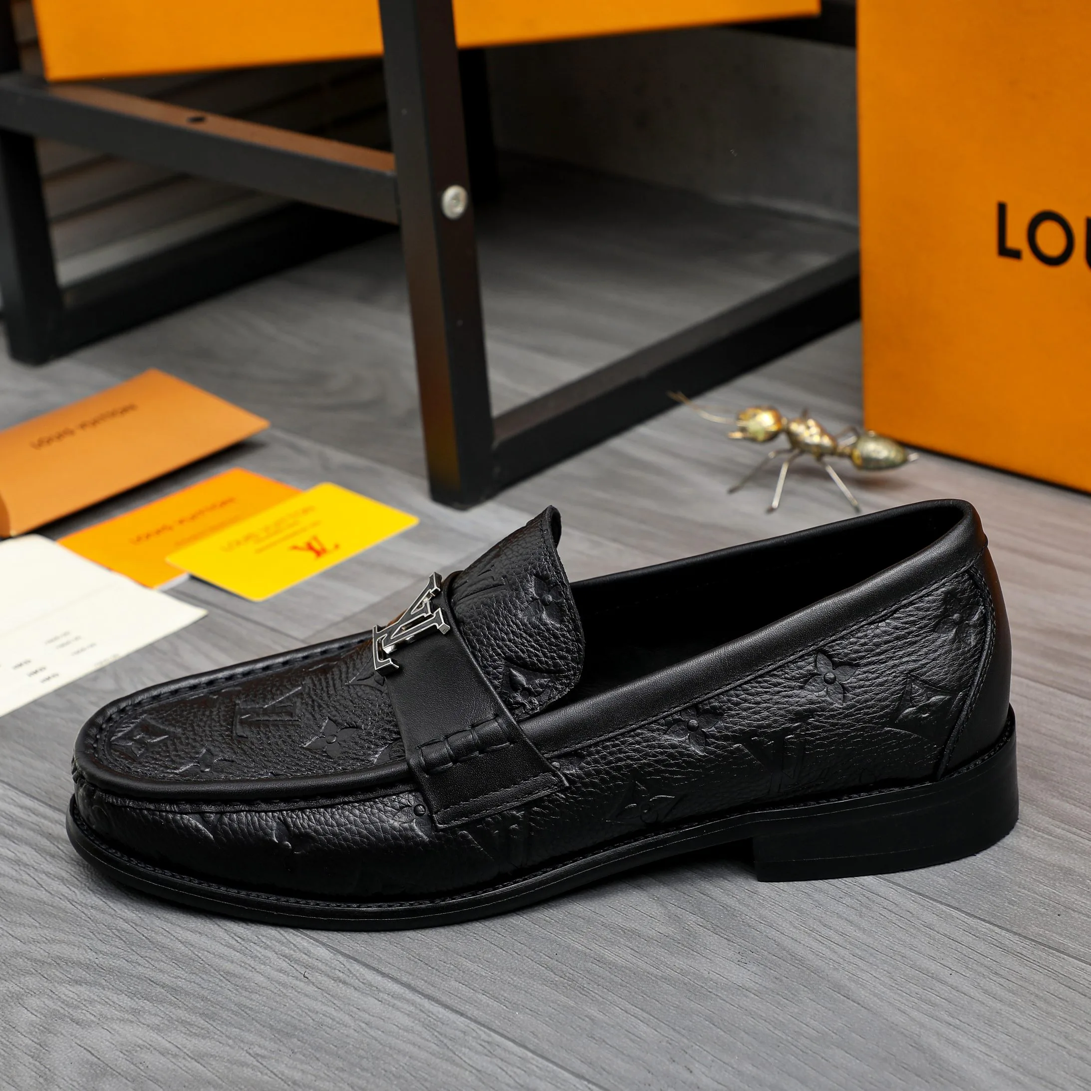 Men's Loafers And Dress Shoes LOUIS VUITTON 17812315
