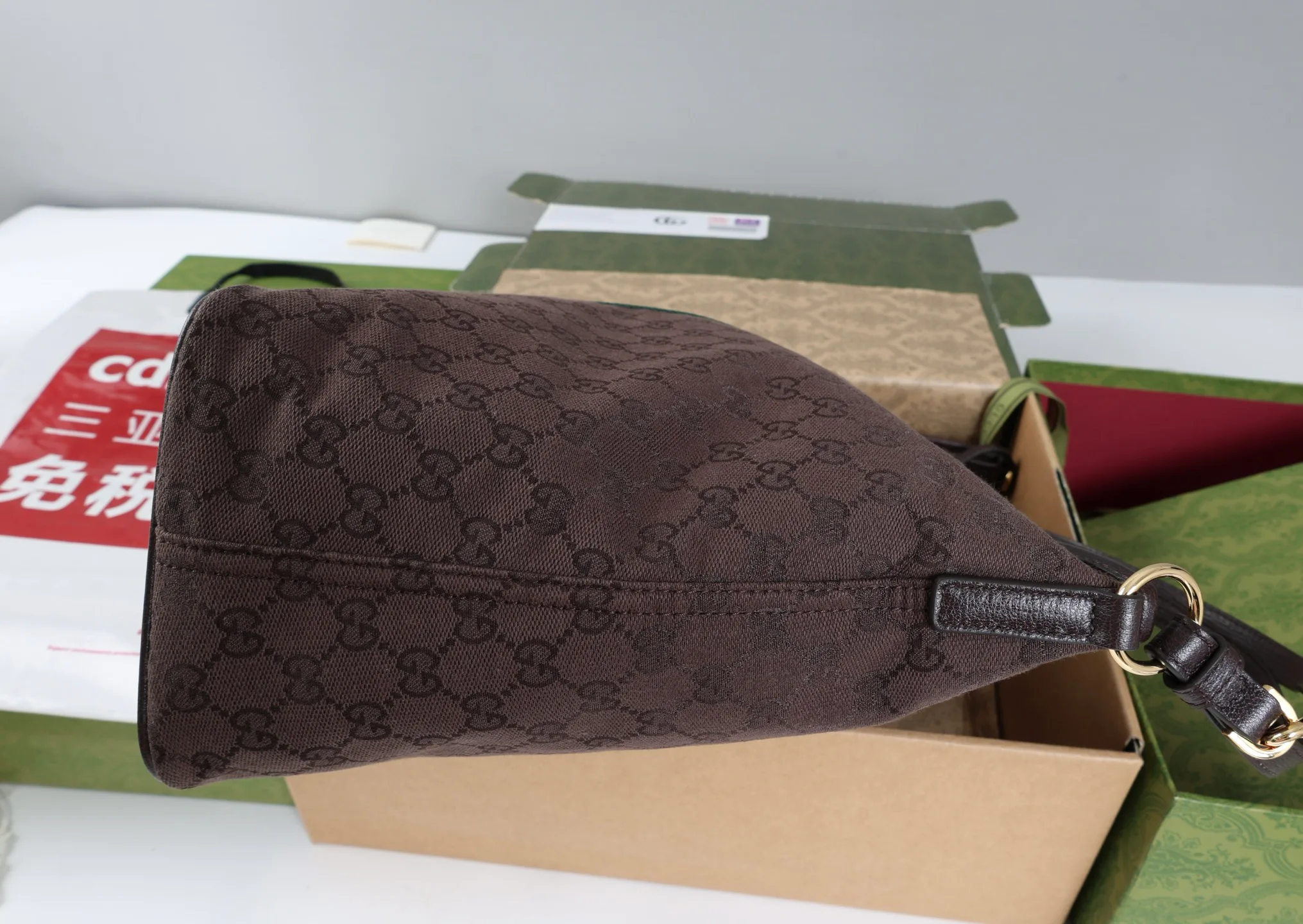 Women's Classic Handbags GUCCI 18250604