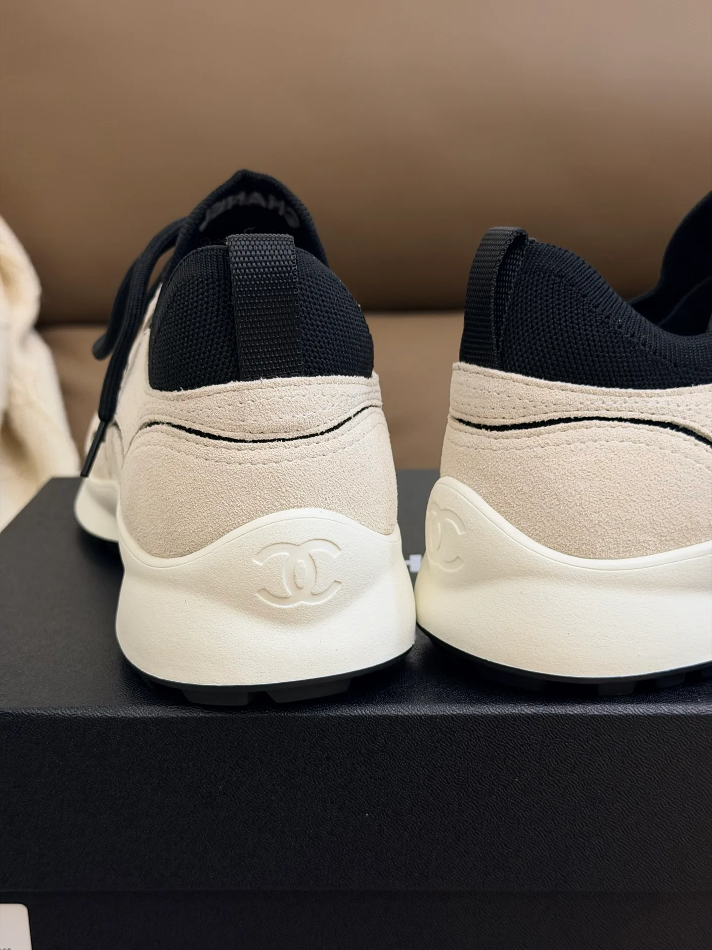 Women's Sneakers CHANEL 17510608