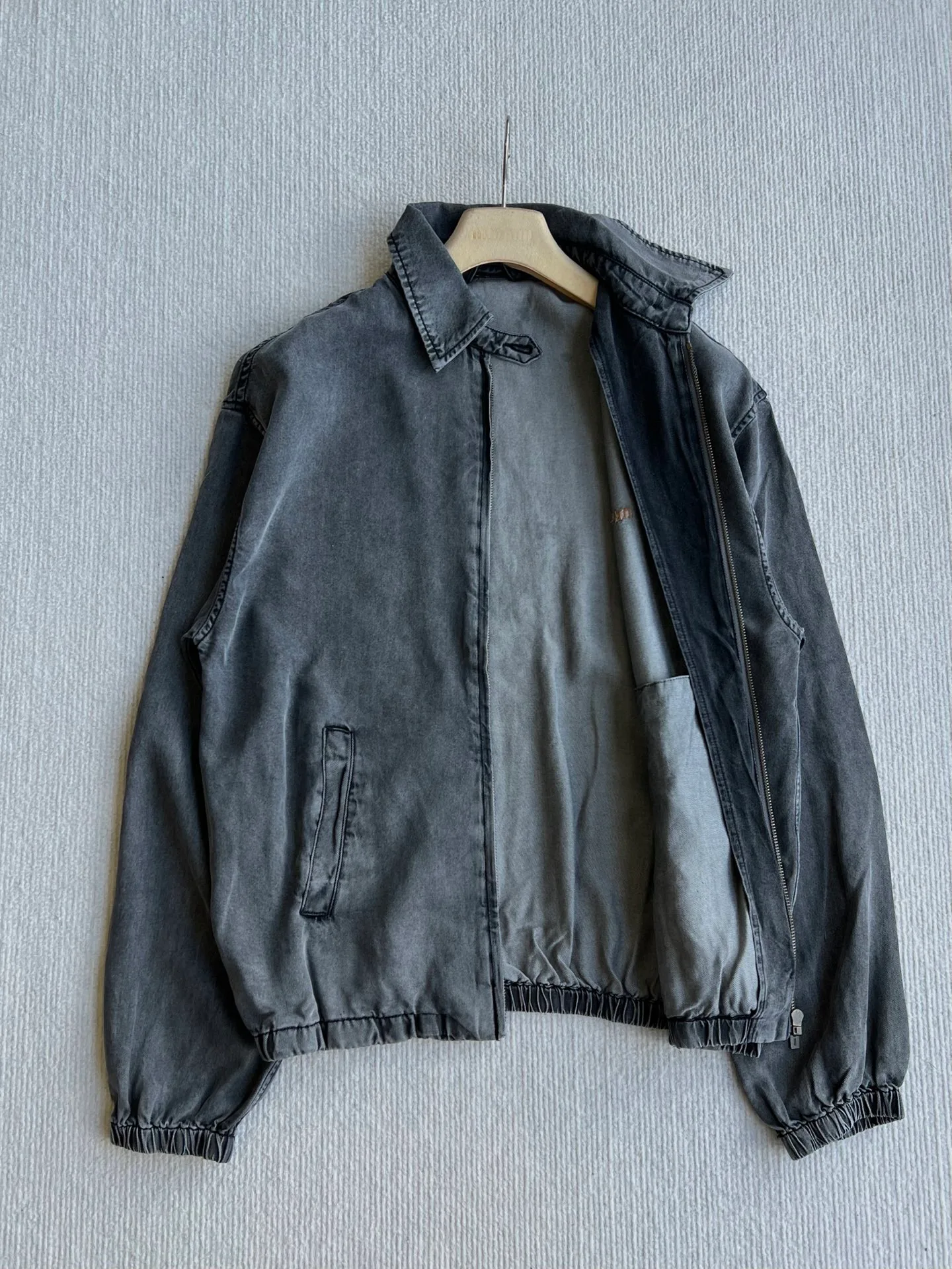 Women's Jackets And Down Jackets MIU MIU 18046823