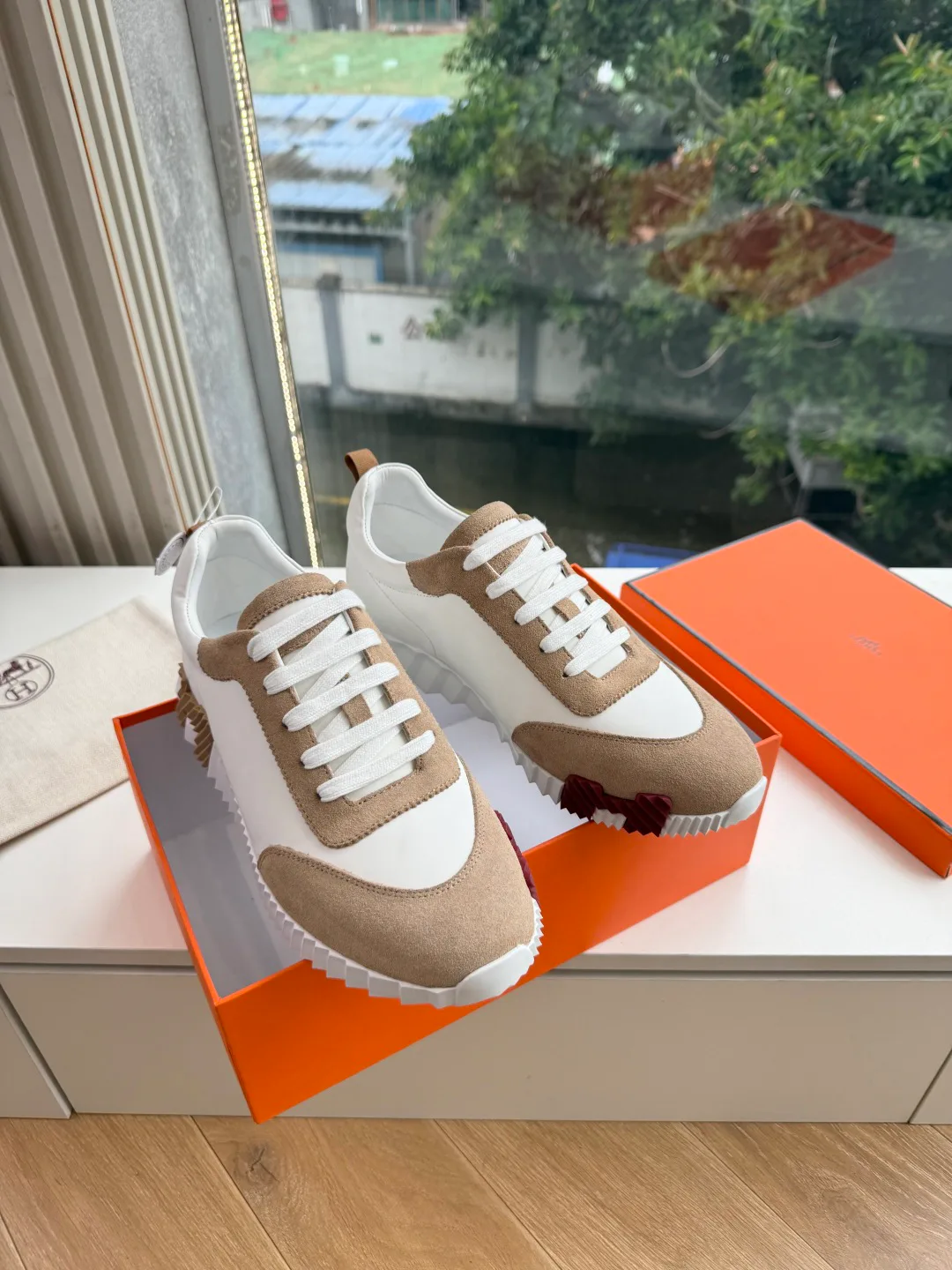 Women's Sneakers HERMES 18053482