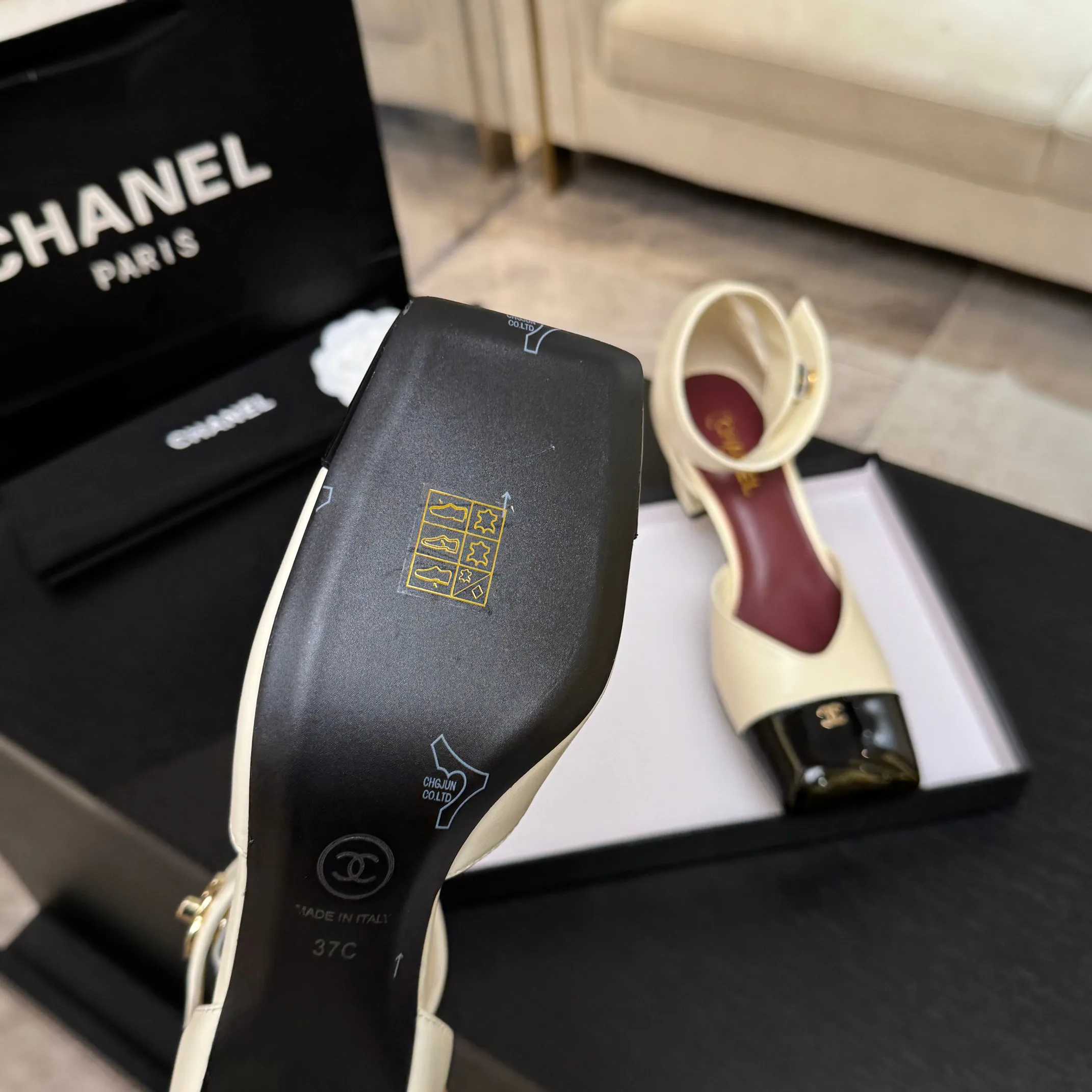 Women's Open-Toe Sandals CHANEL 17882837
