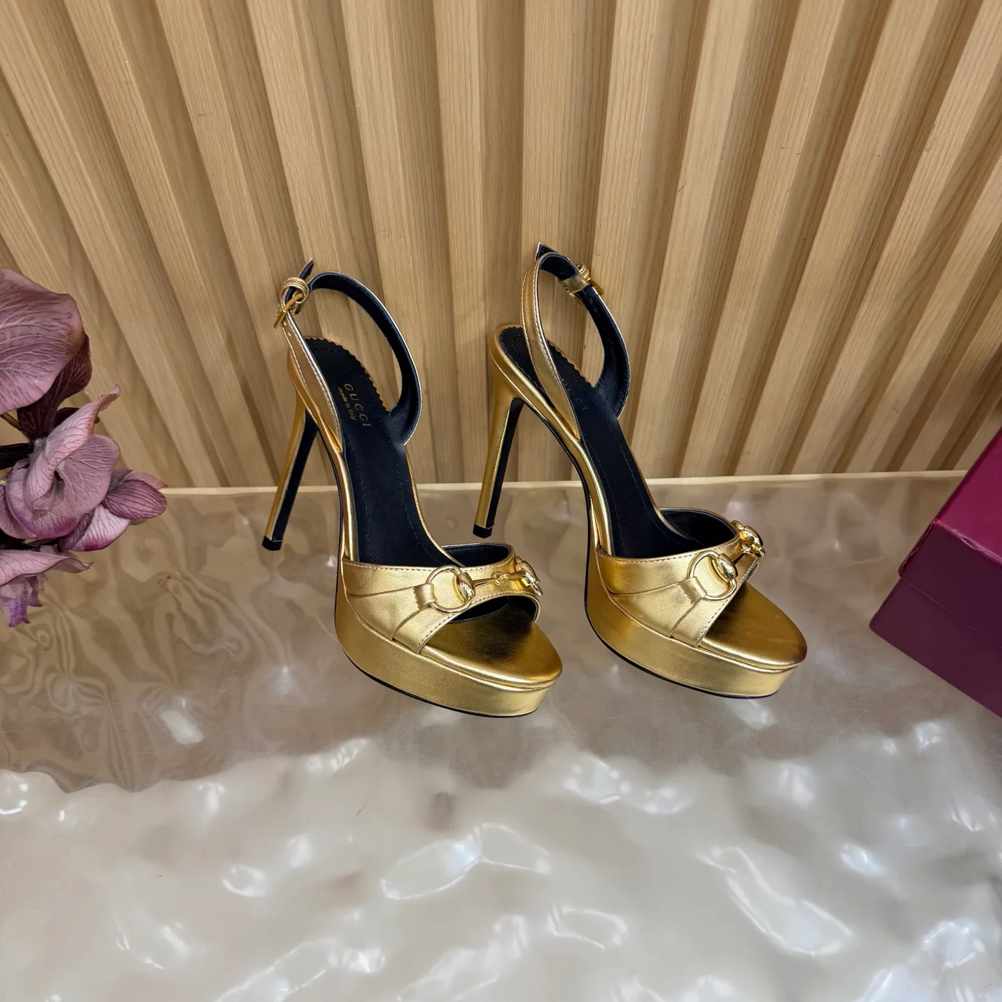 Women's Open-Toe Sandals GUCCI 17448814