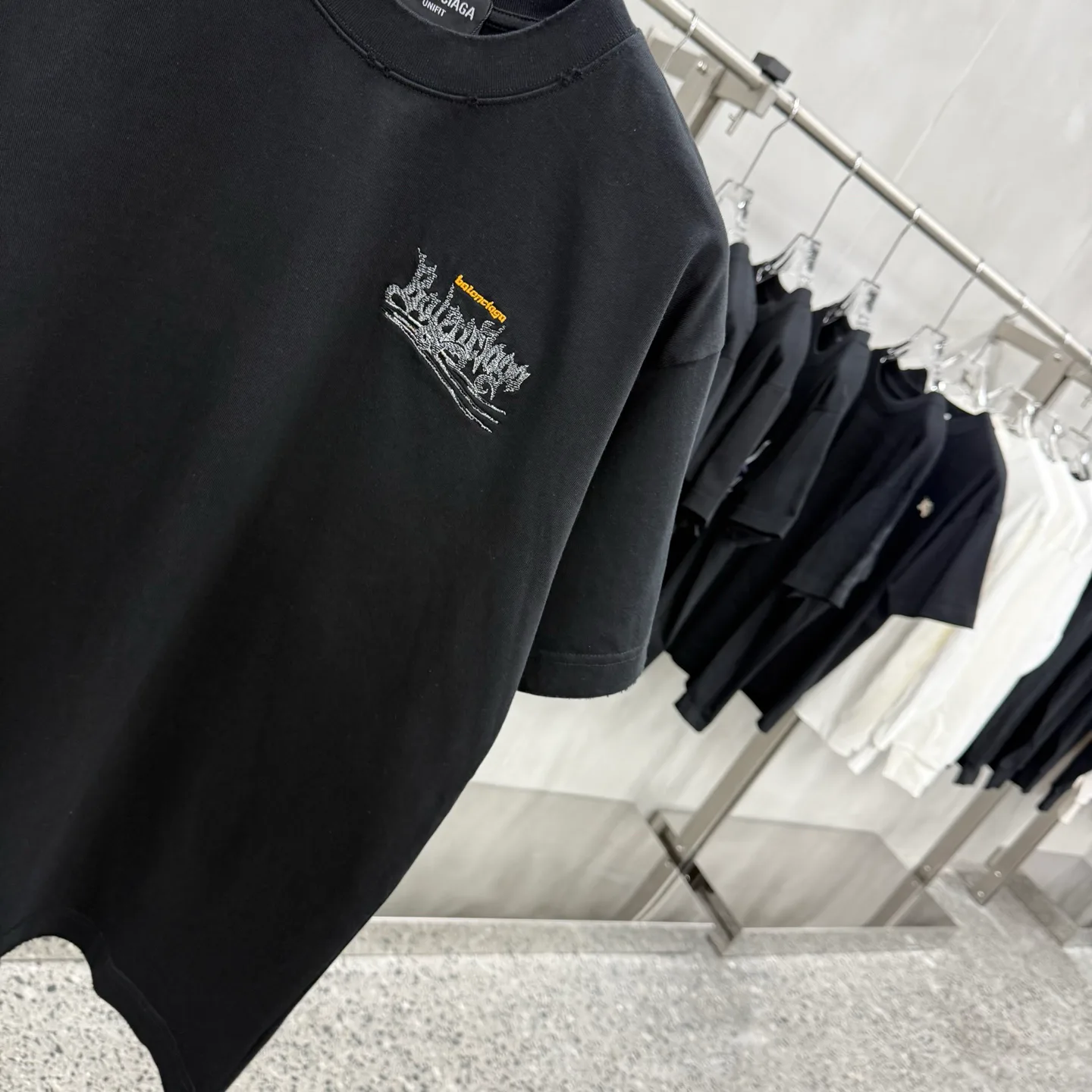Men's T-Shirts BALENCIAGA 18368650