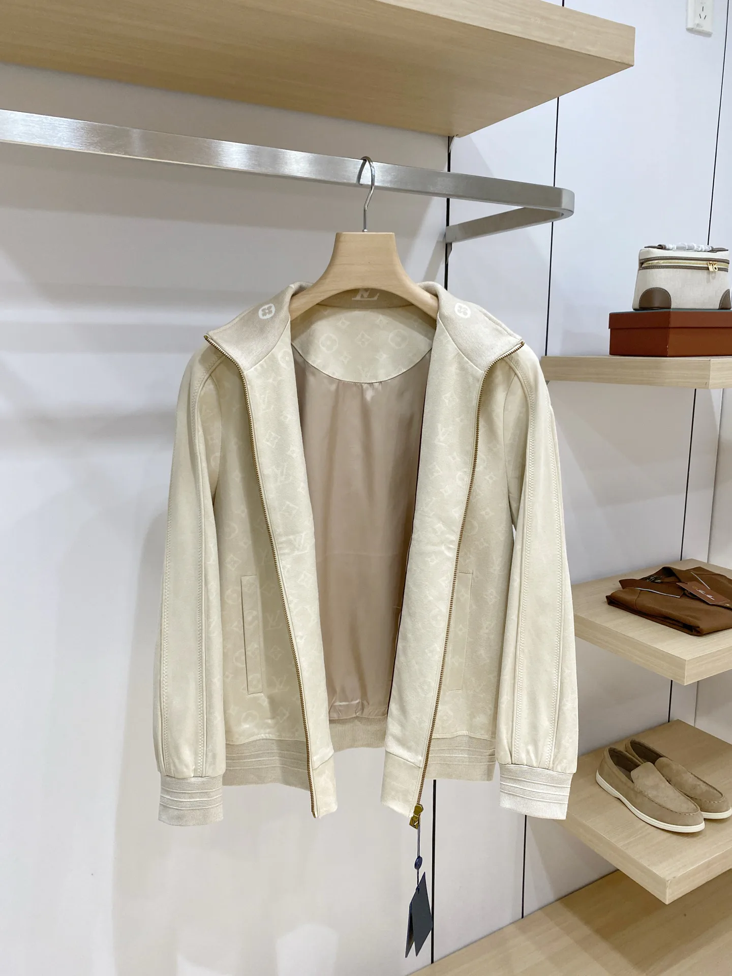 Men's Jackets And Down Jackets LOUIS VUITTON 18315656