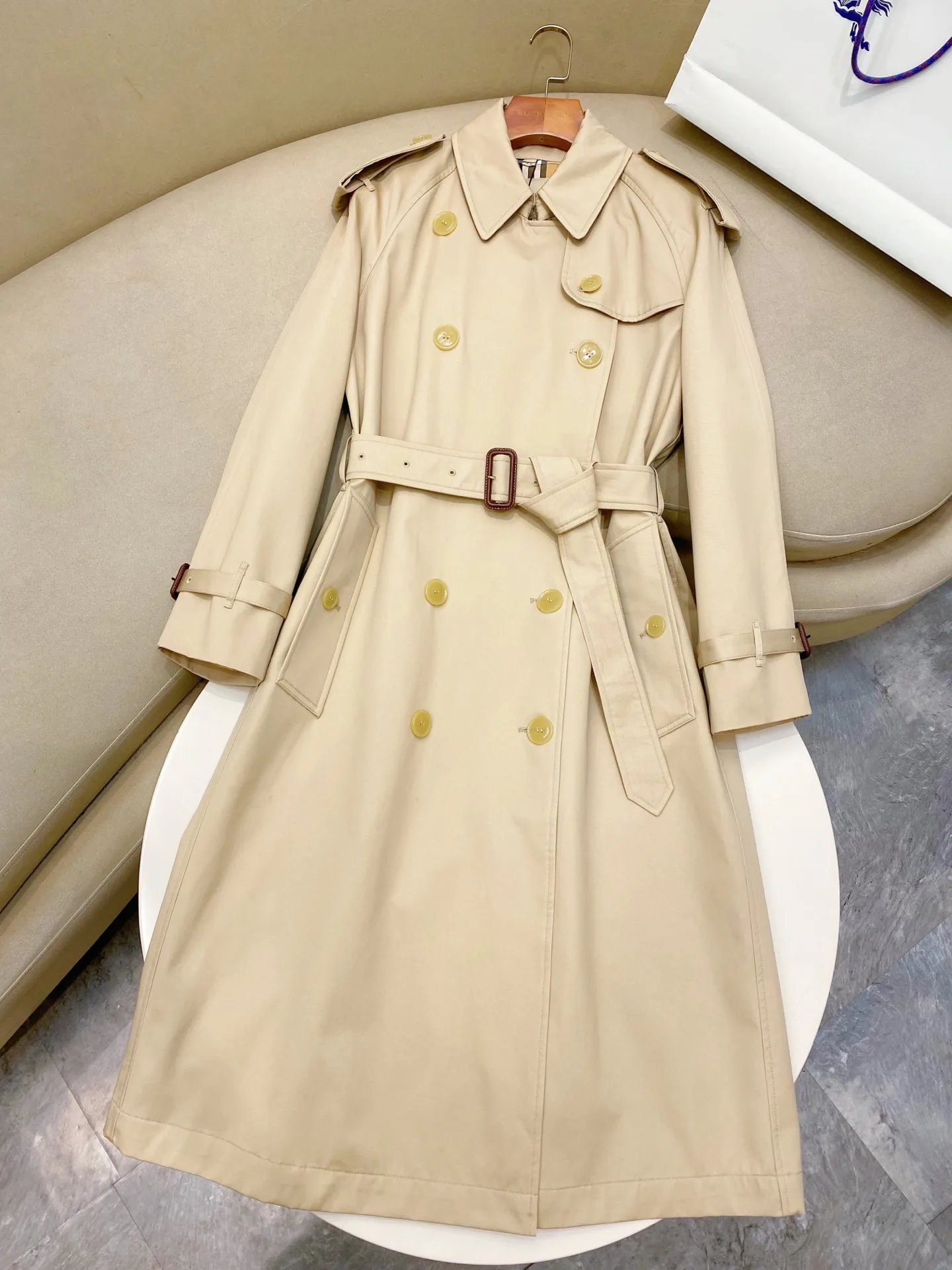 Women's Trench Coats BURBERRY 18141576