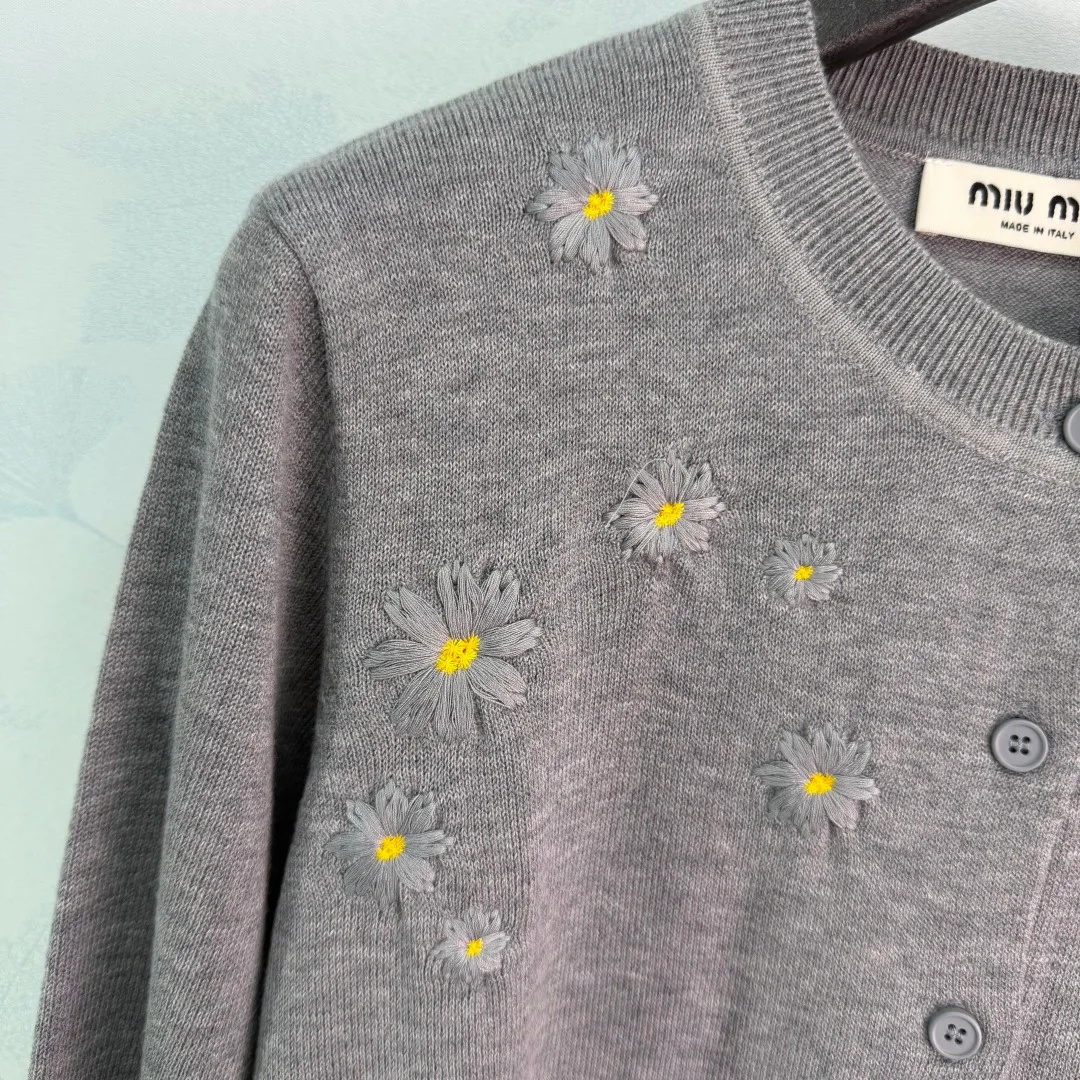 Women's Jumpers And Sweaters MIU MIU 17429423
