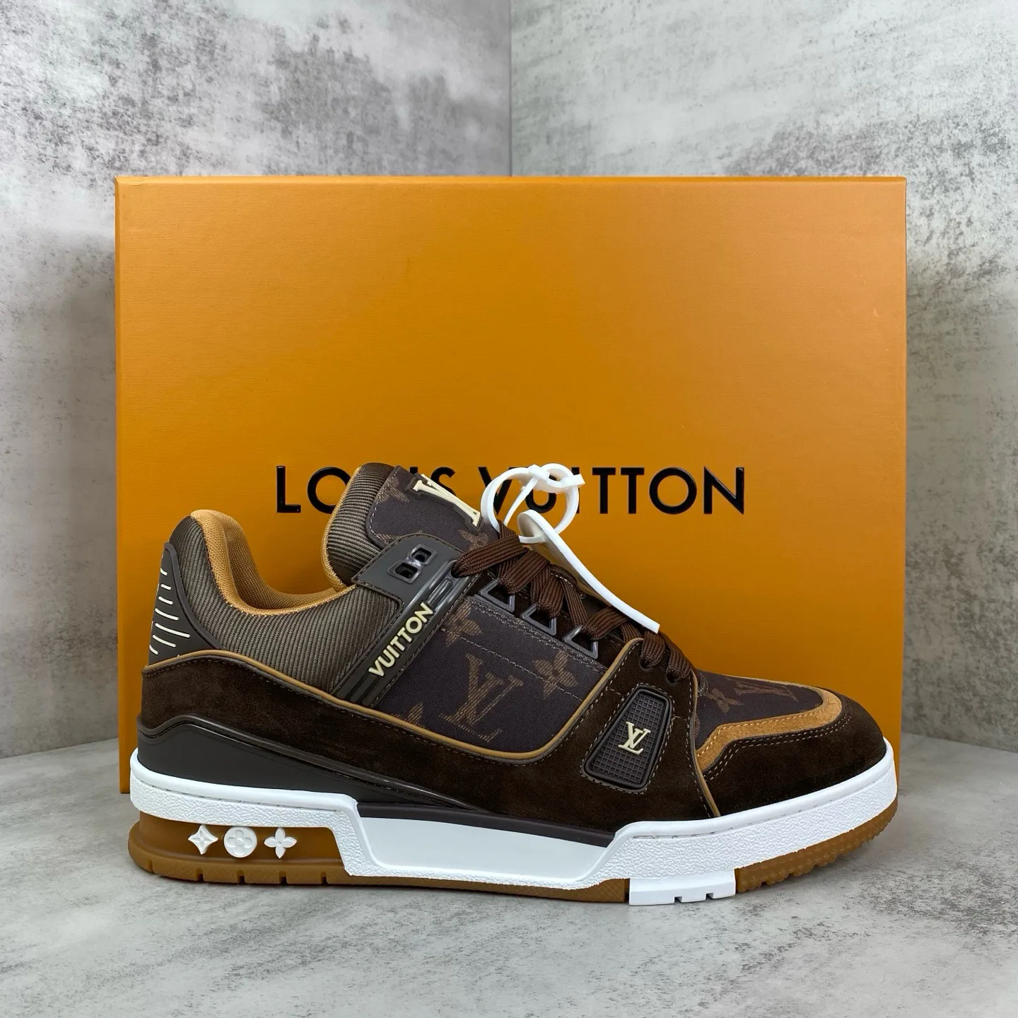 Women's Sneakers LOUIS VUITTON 17961745
