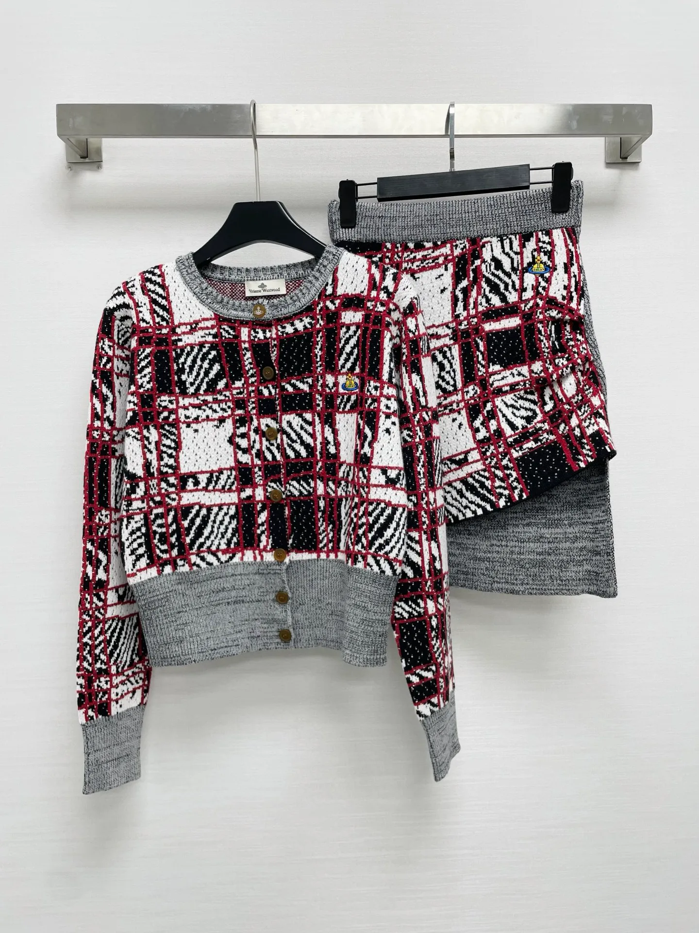 Women's Jumpers And Sweaters VIVIENNE WESTWOOD 17904487