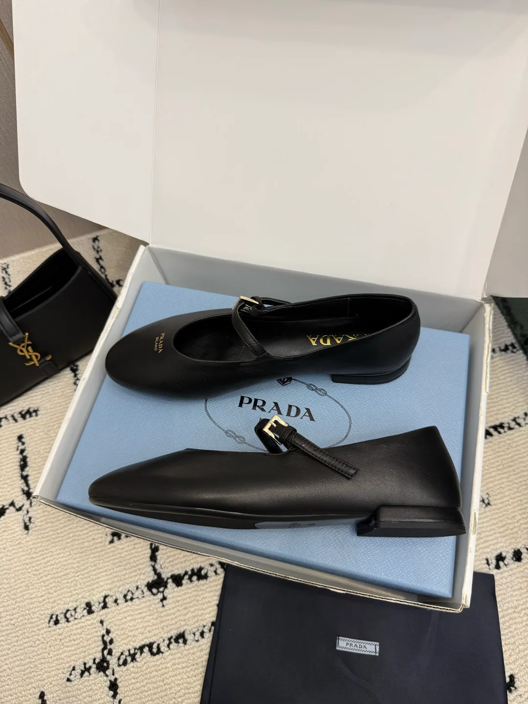 Women's Ballet Flats PRADA 17818068