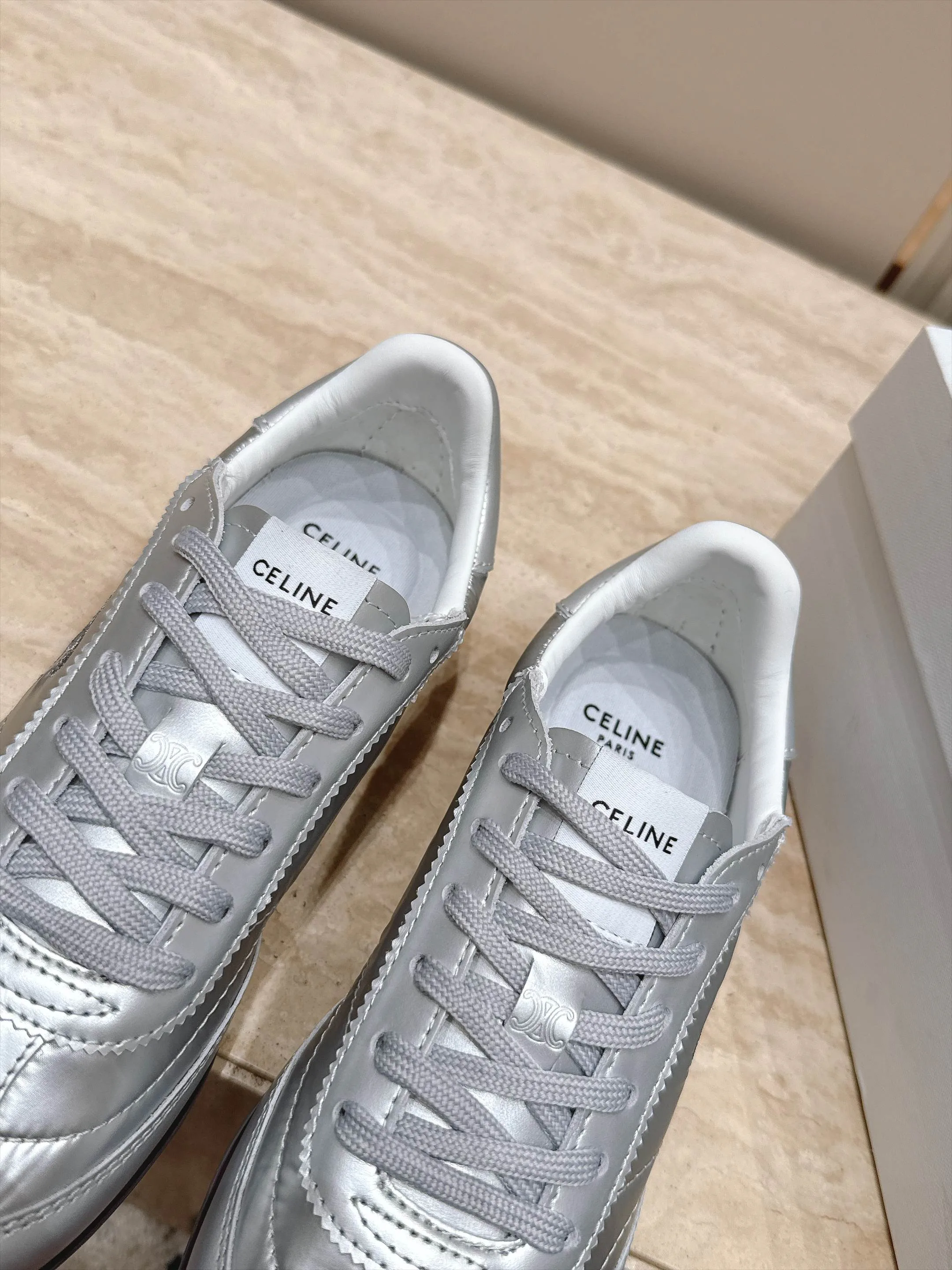 Women's Sneakers CELINE 18420780